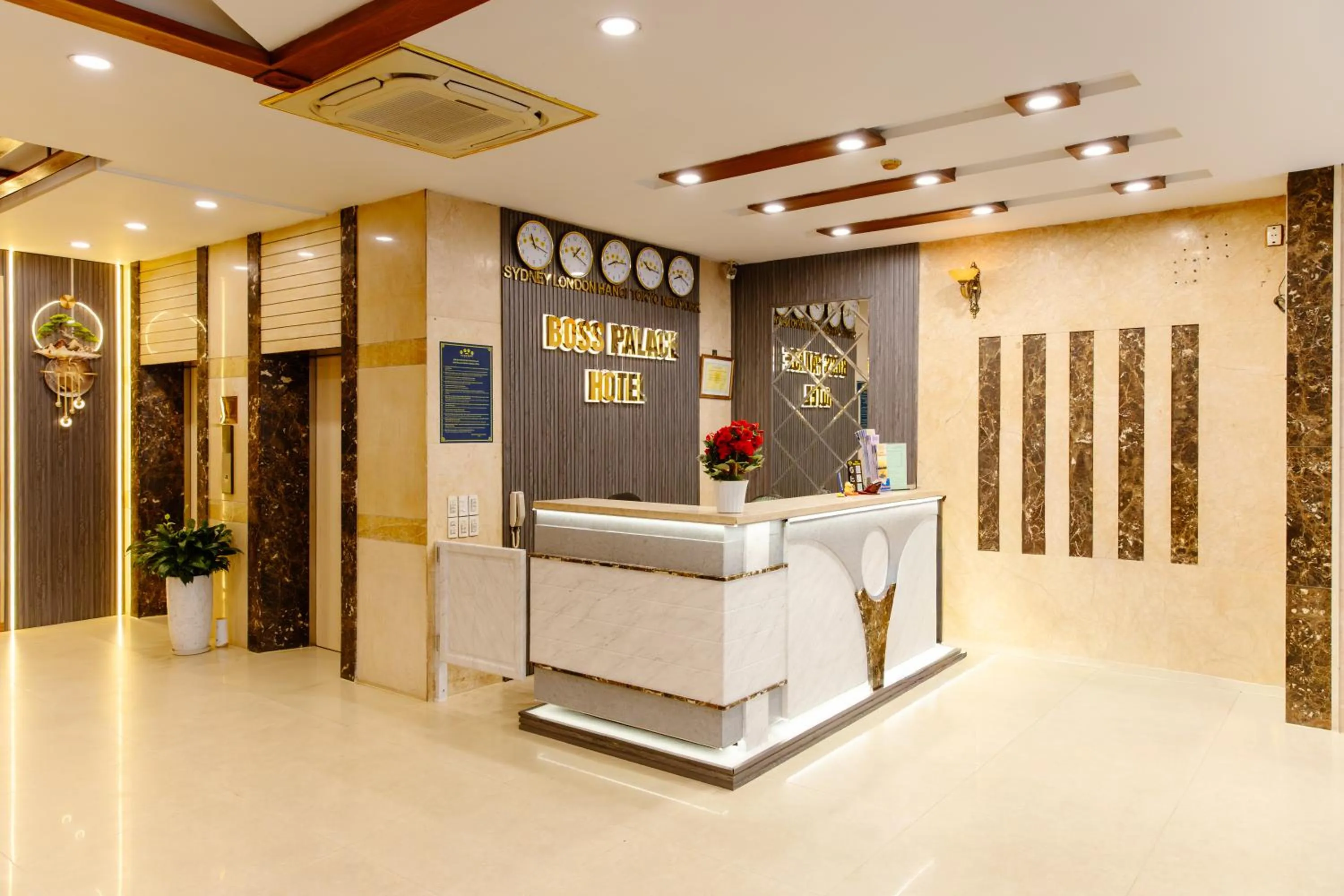 Lobby or reception, Bed in Boss Palace Hotel