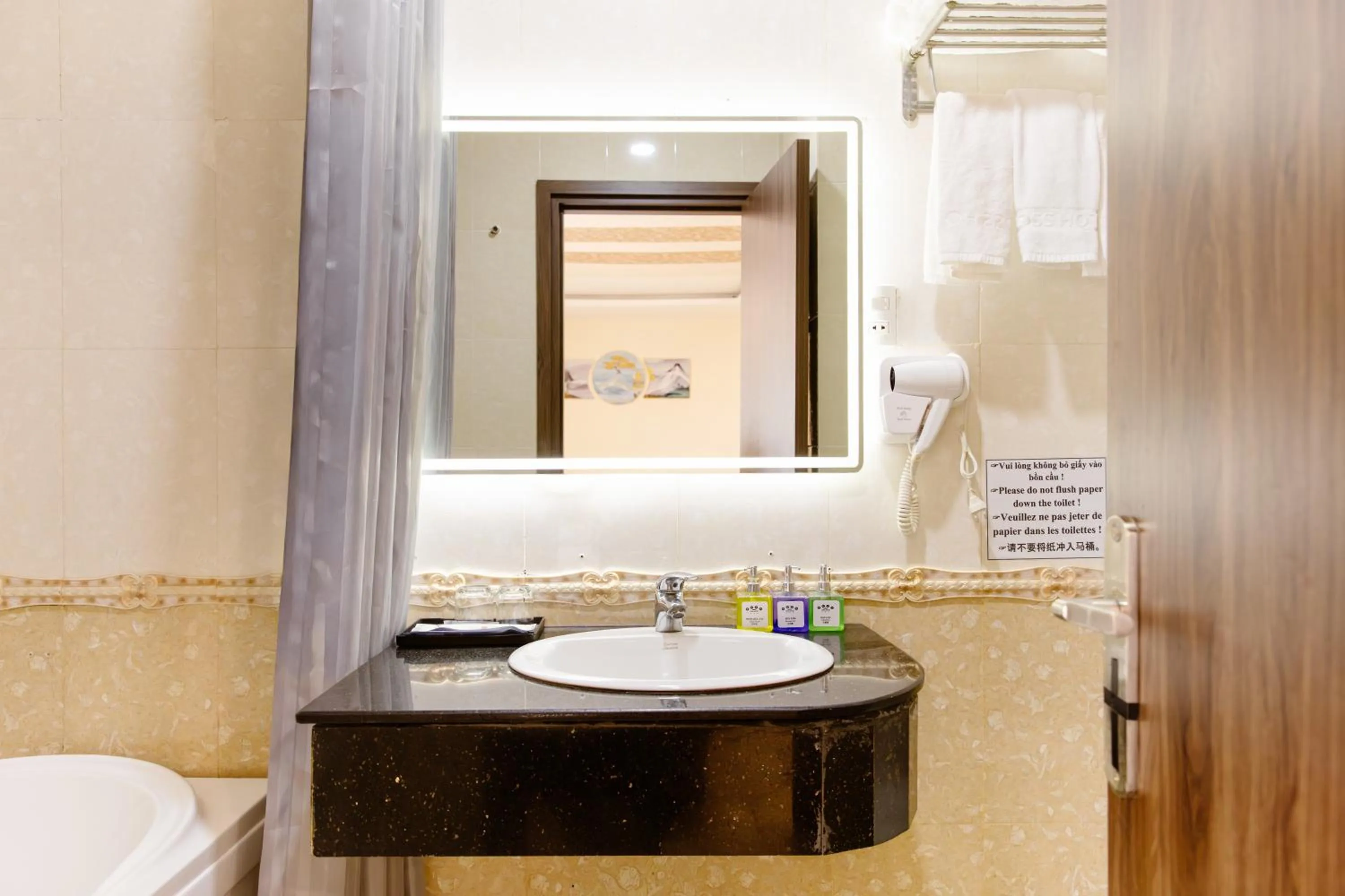 Bathroom in Boss Palace Hotel