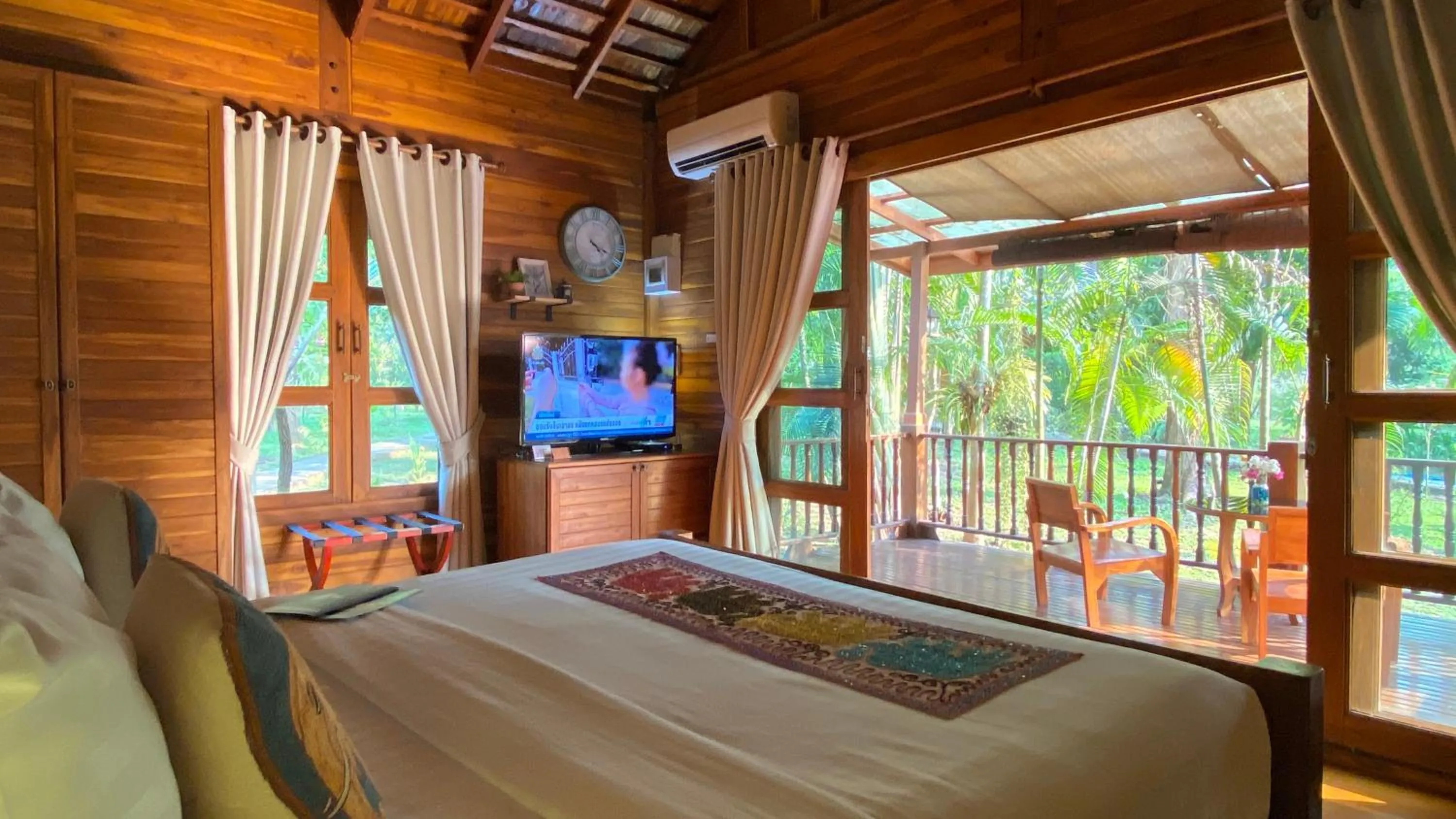 Bedroom, Bed in Nan Seasons Boutique Resort