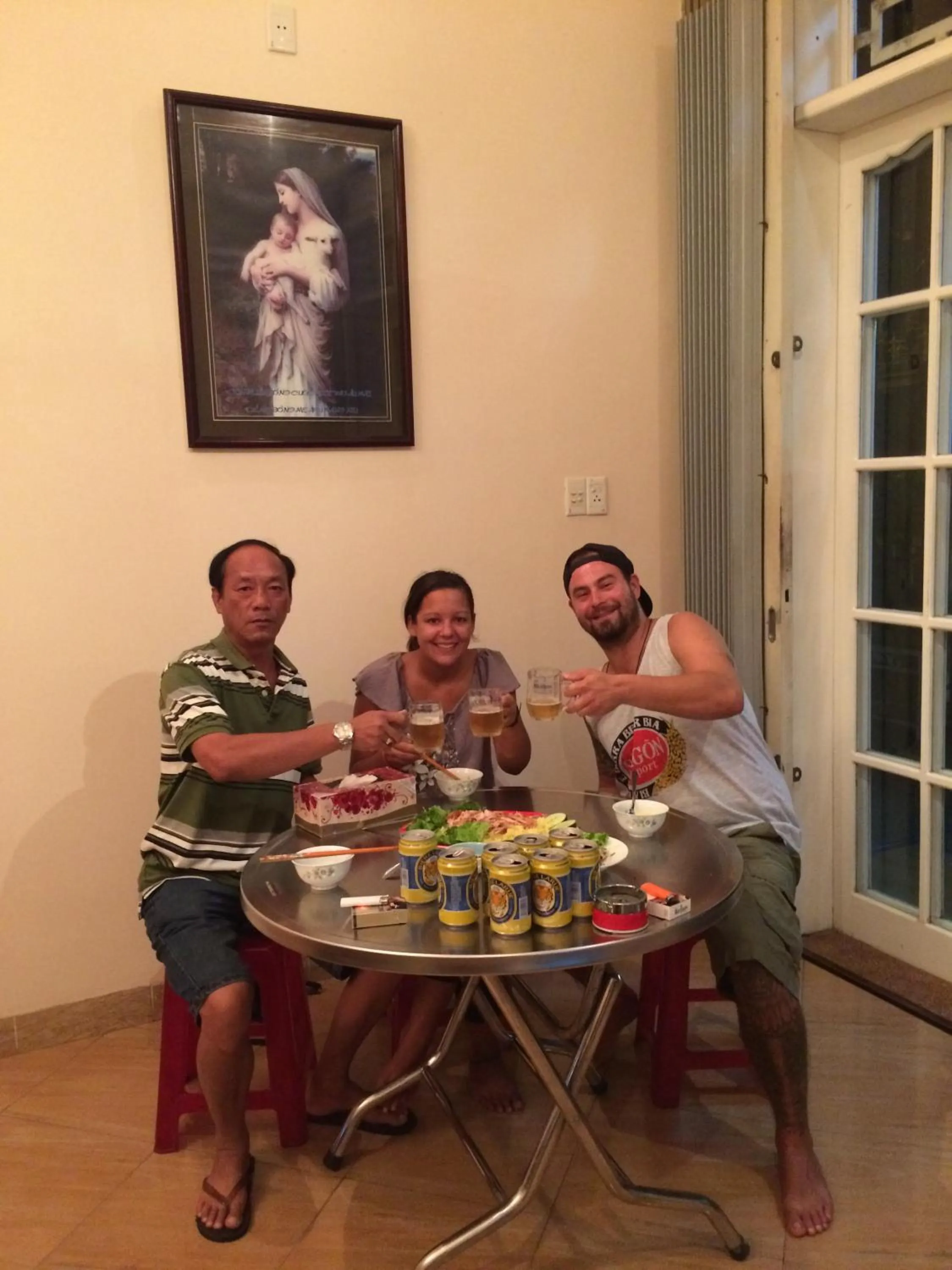 Communal lounge/ TV room in Green Garden Homestay