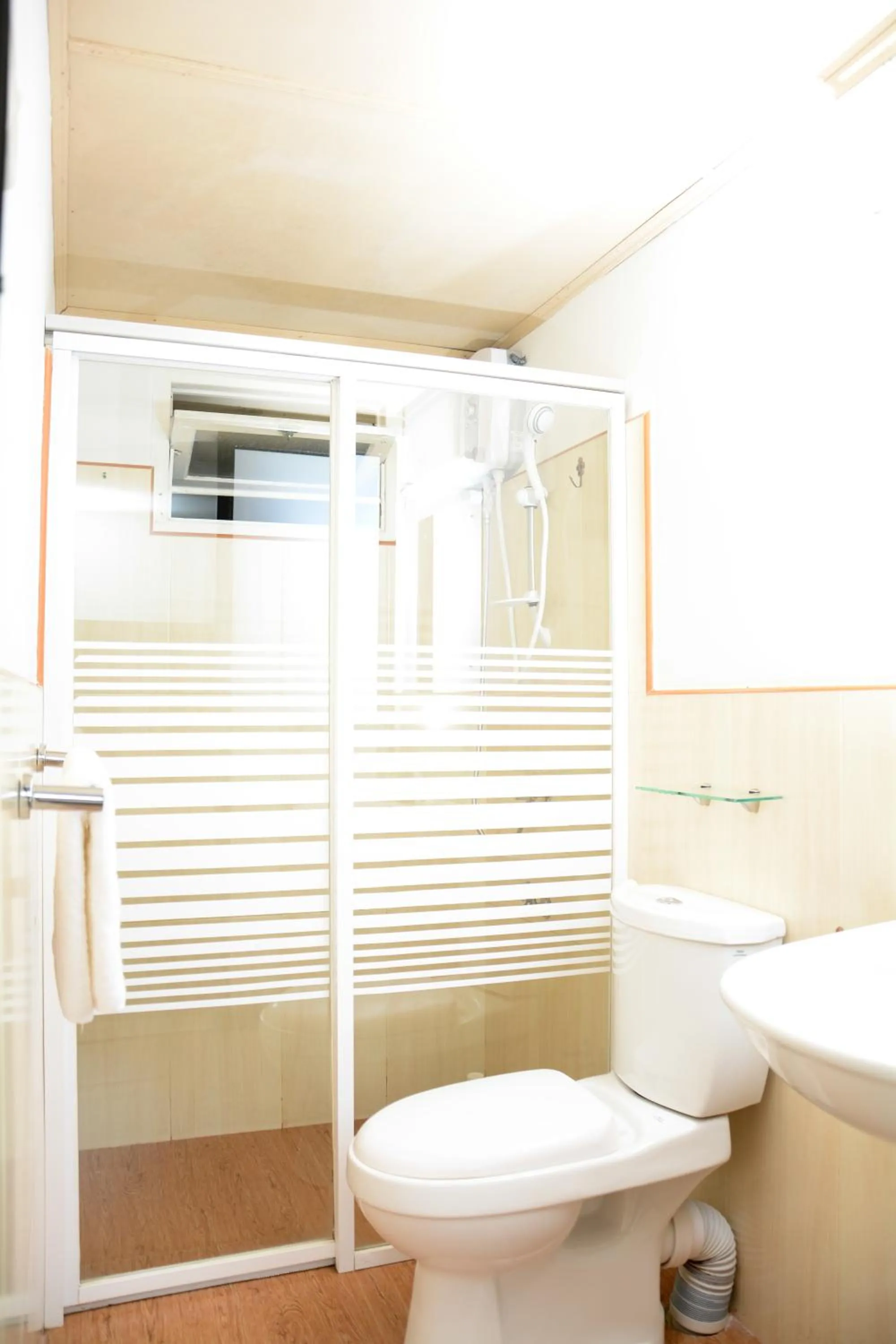 Shower in Camellia Dwelling