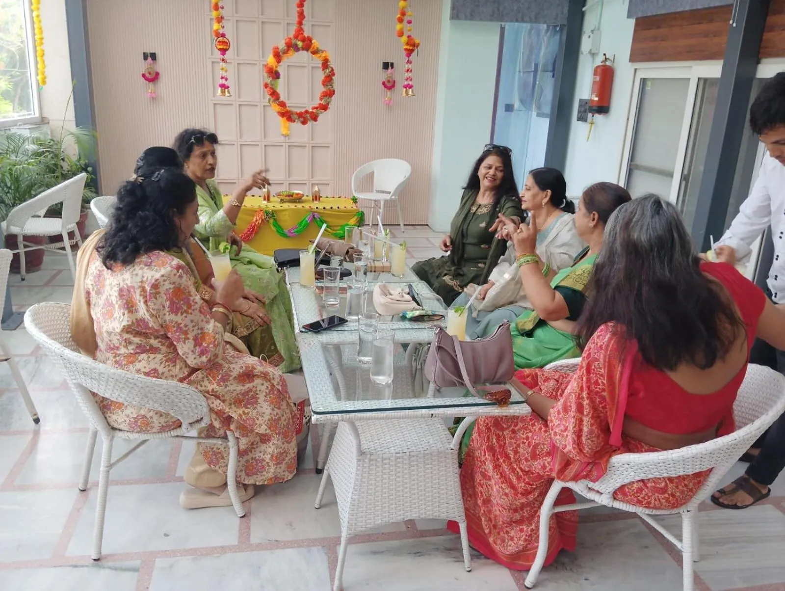 Restaurant/places to eat in Hotel Mahadev Rishikesh