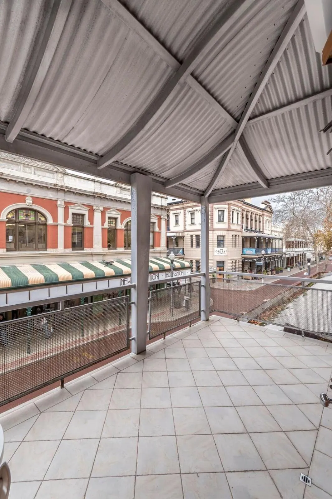 Property building in RIALTO SUITES Fremantle