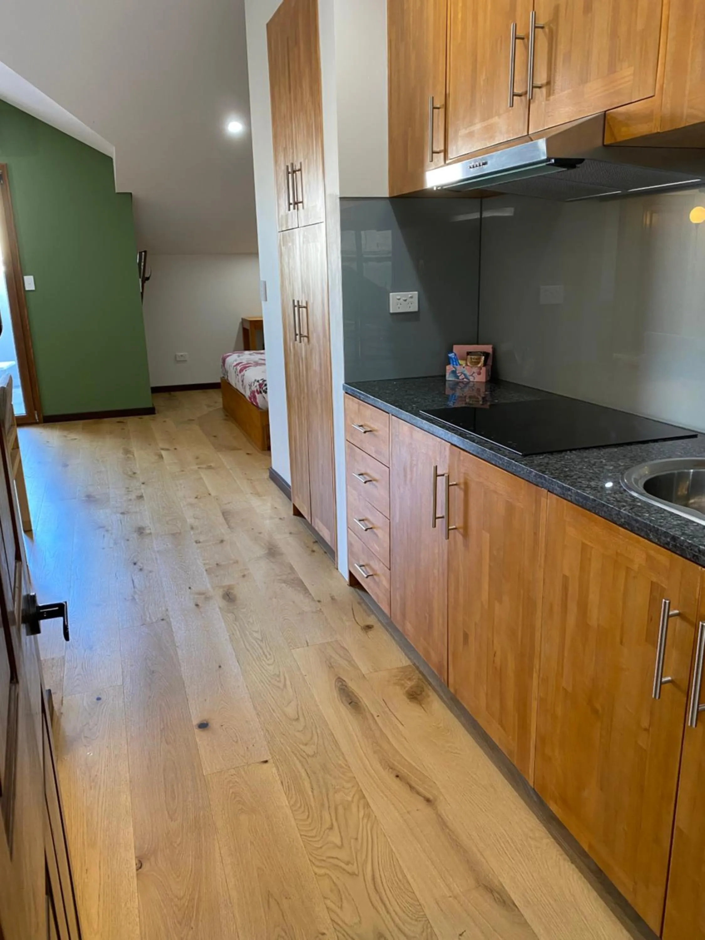 Kitchen or kitchenette in RIALTO SUITES Fremantle