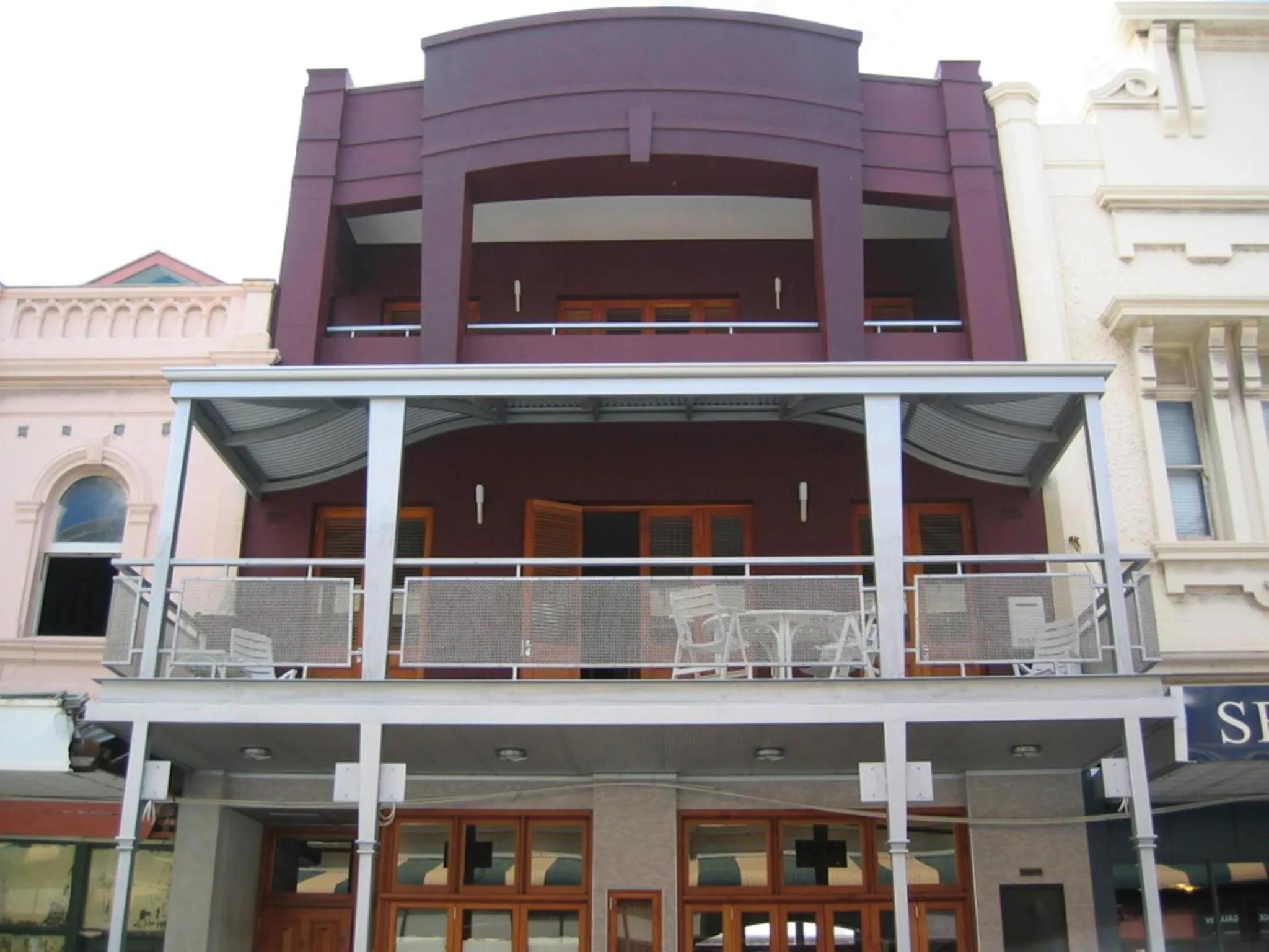 Property building in RIALTO SUITES Fremantle