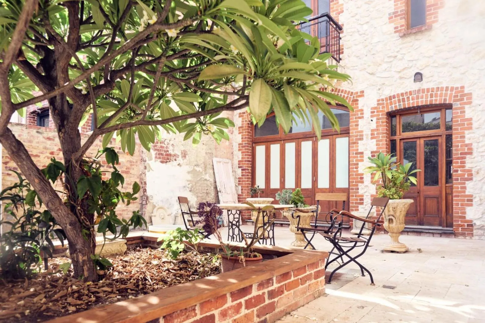 Garden view in RIALTO SUITES Fremantle