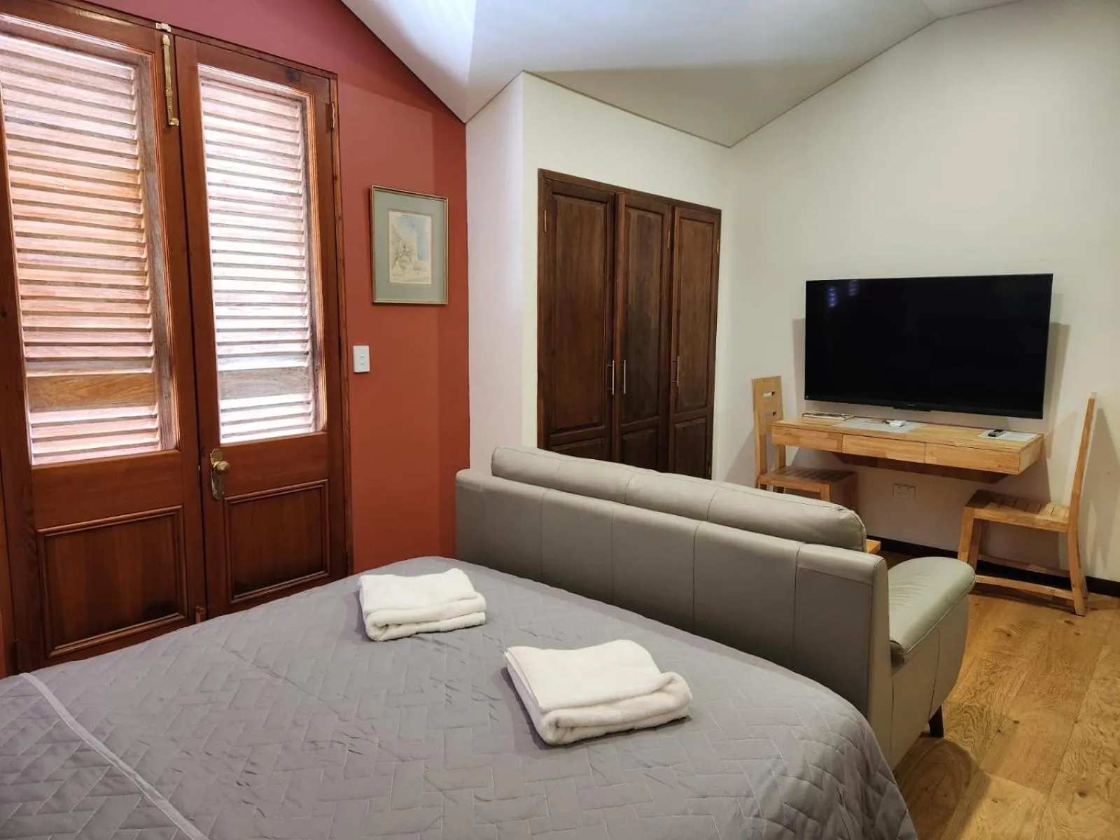 Photo of the whole room, Bed in RIALTO SUITES Fremantle