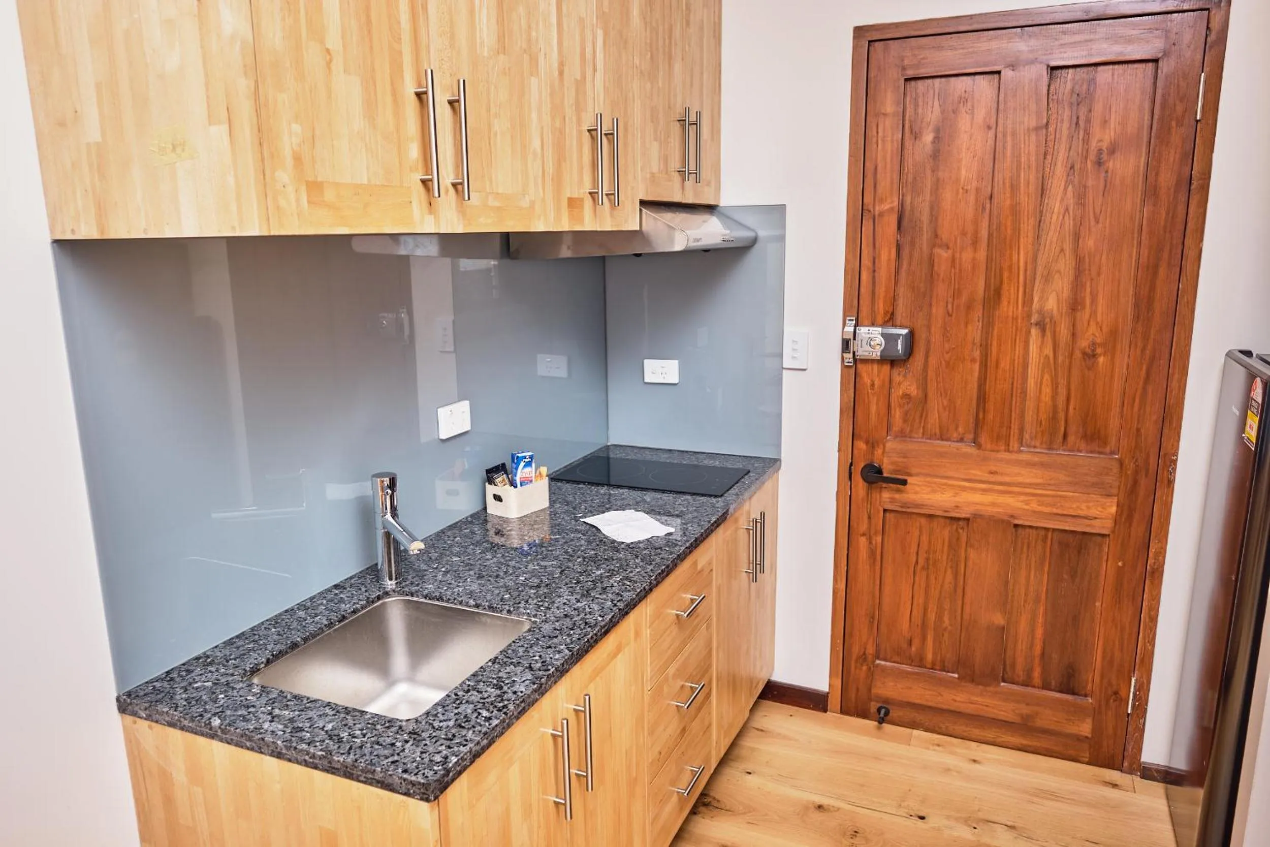 Kitchen or kitchenette in RIALTO SUITES Fremantle