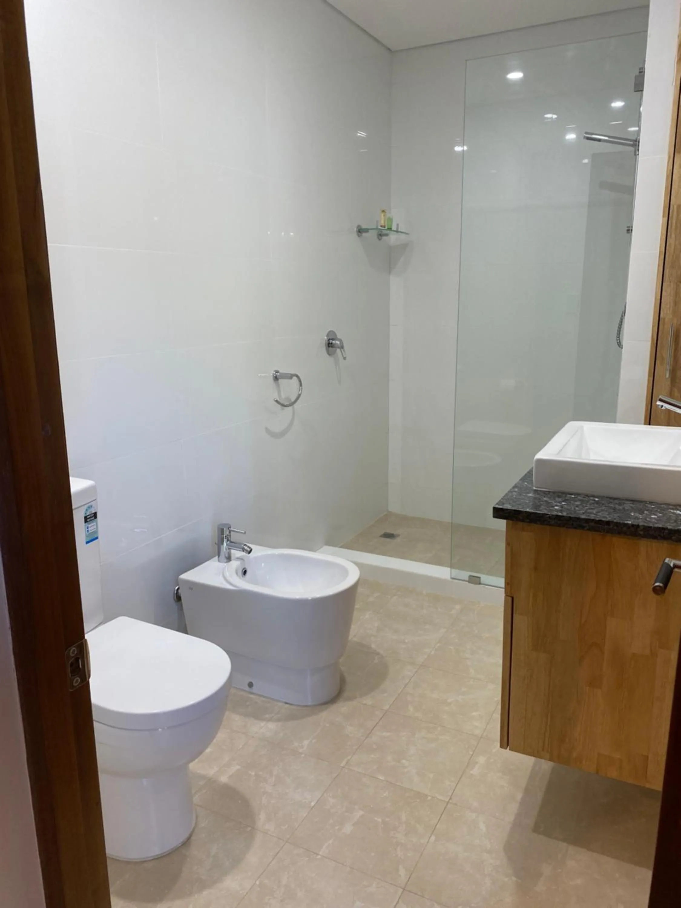 Shower in RIALTO SUITES Fremantle