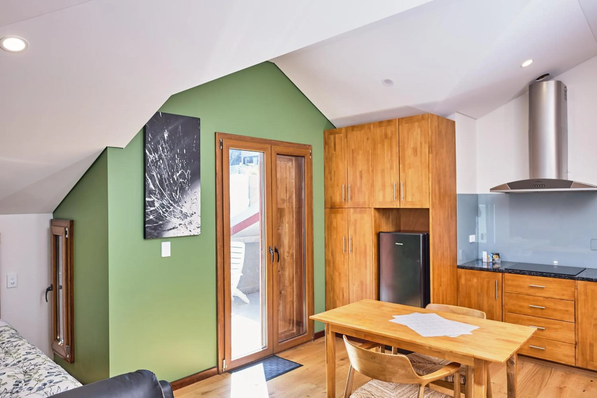 Kitchen or kitchenette in RIALTO SUITES Fremantle