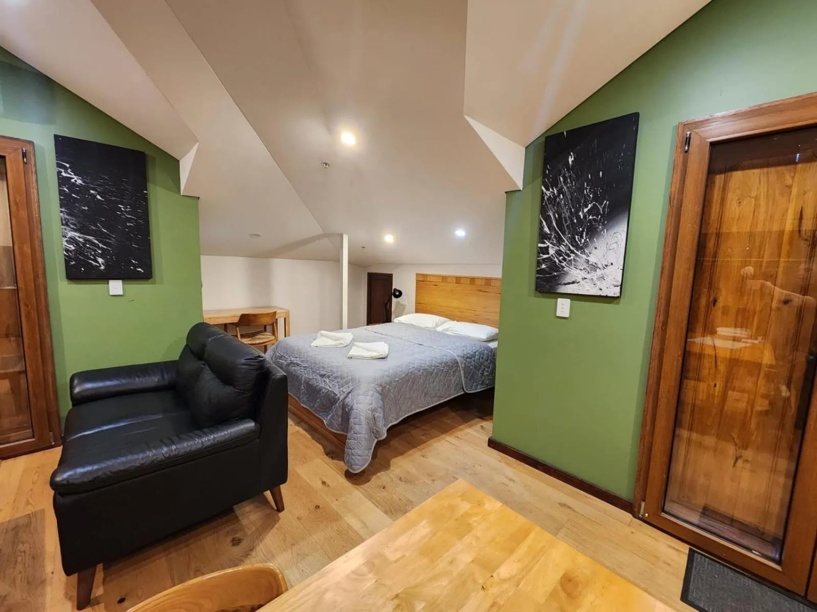 Photo of the whole room, Bed in RIALTO SUITES Fremantle