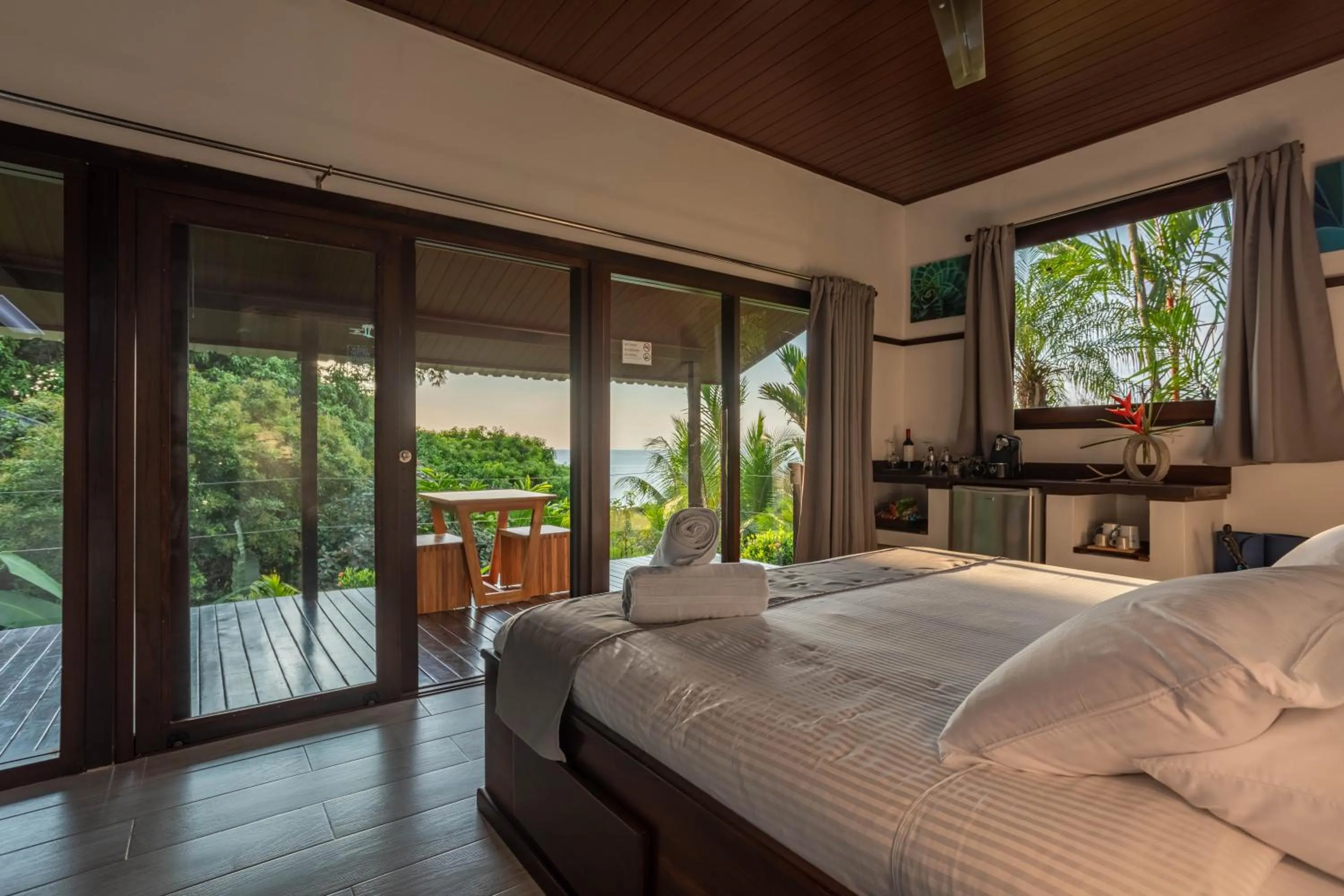 Garden, Bed in The Tranquilo Lodge, Adult Only, All meals included