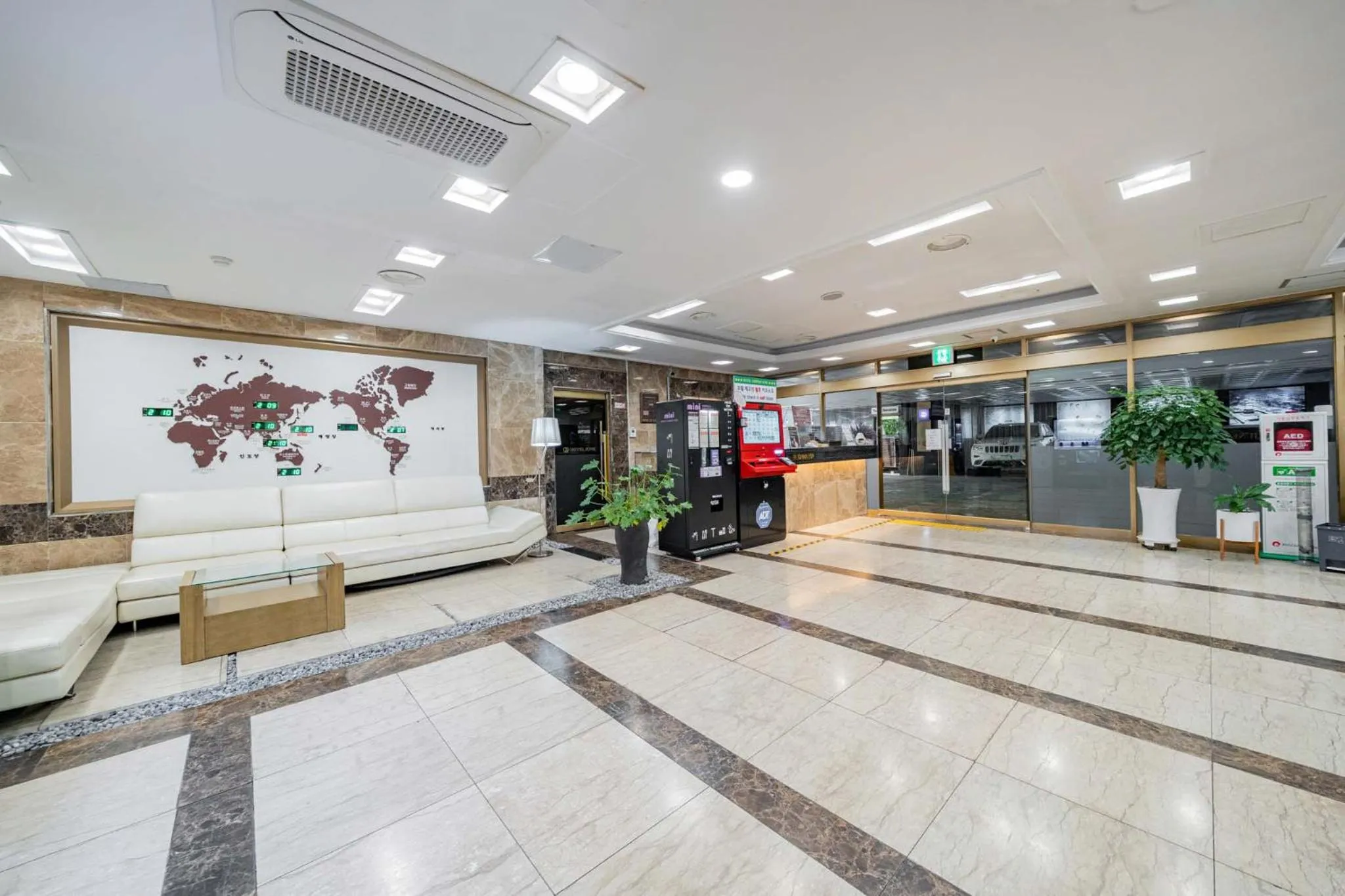 Lobby or reception in incheon Airport Hotel June