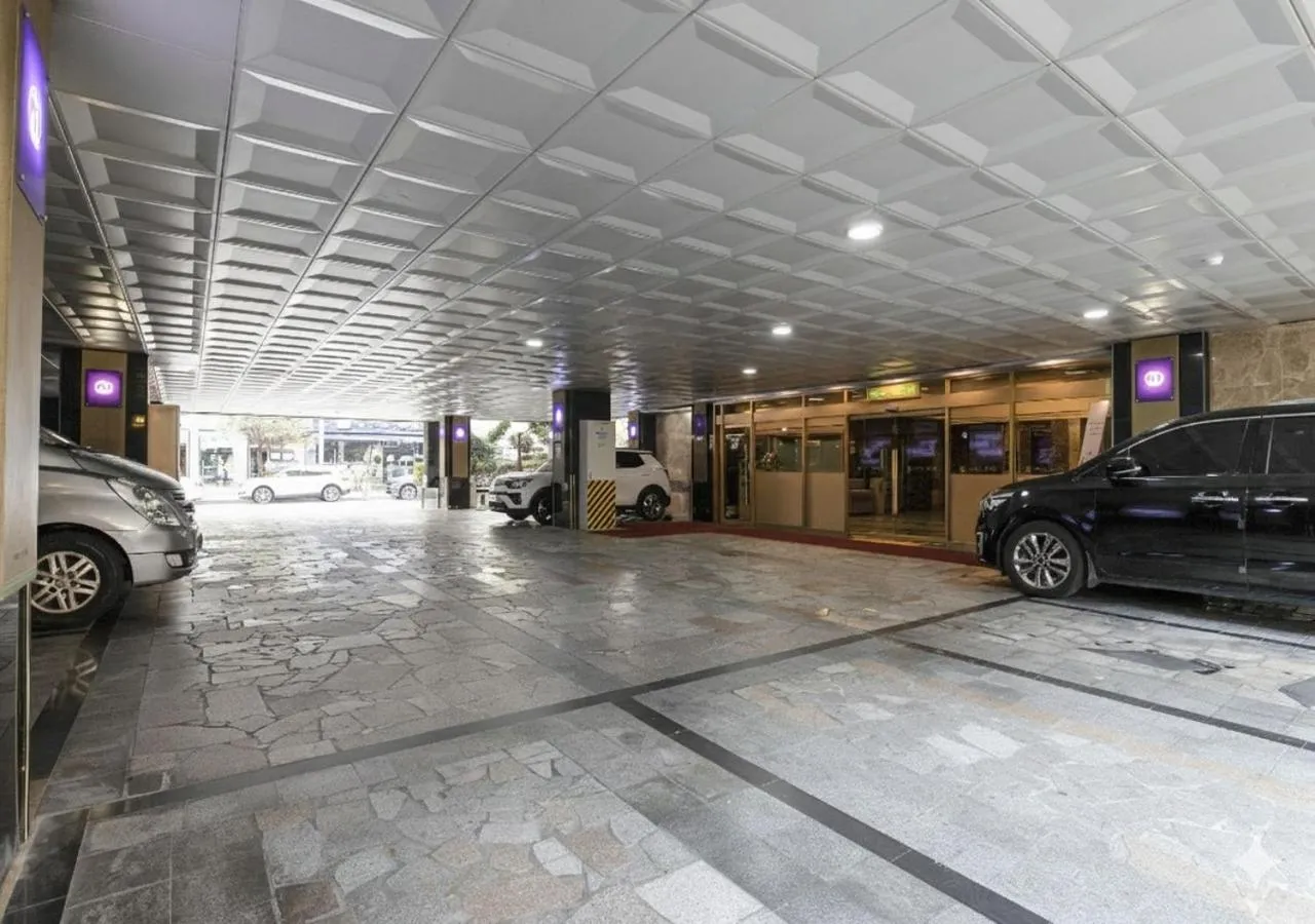 Parking in incheon Airport Hotel June