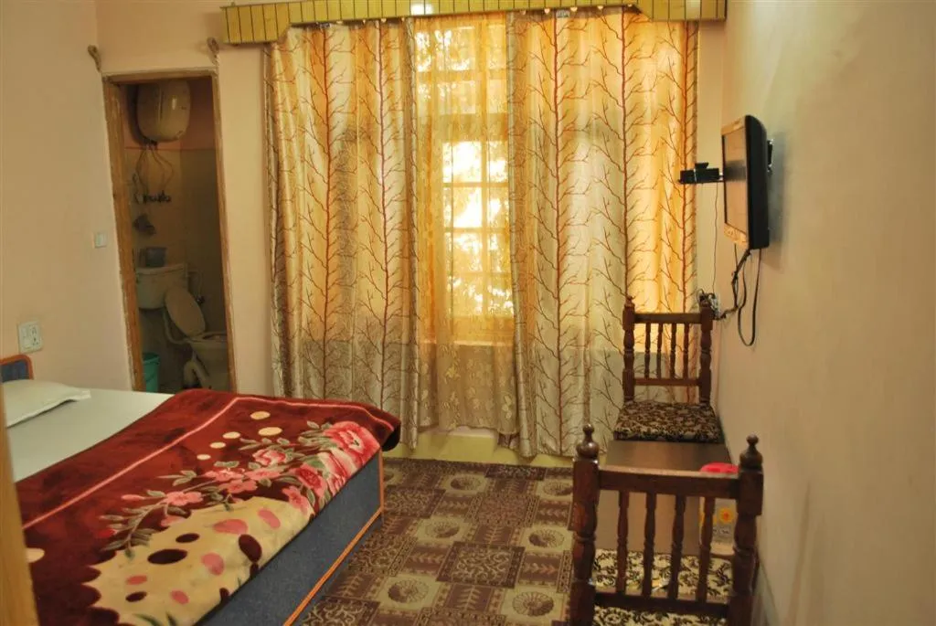 Bed in Hotel Gulistan