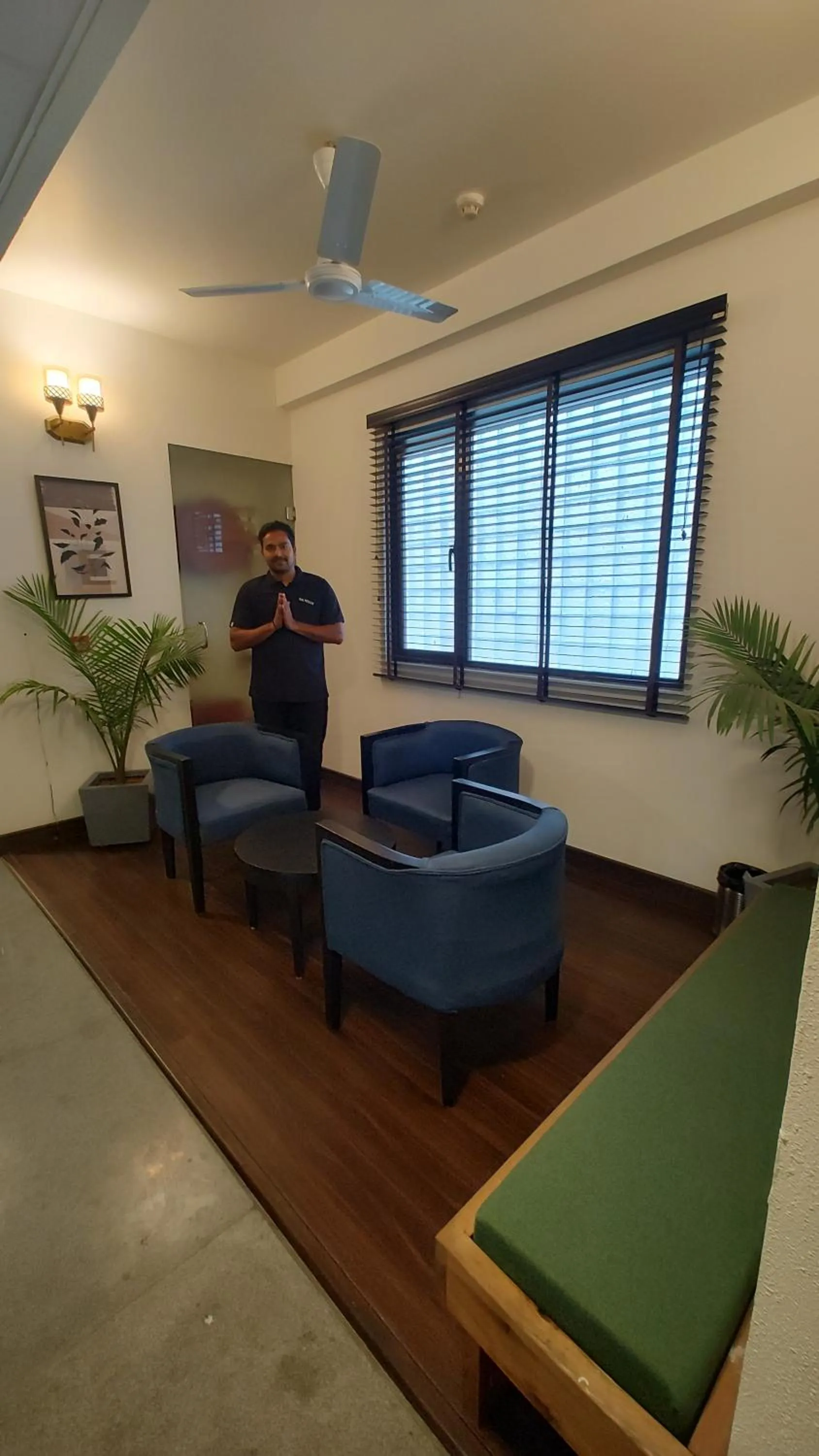 Living room in Saltstayz Thyme Sukhdev Vihar, New Delhi