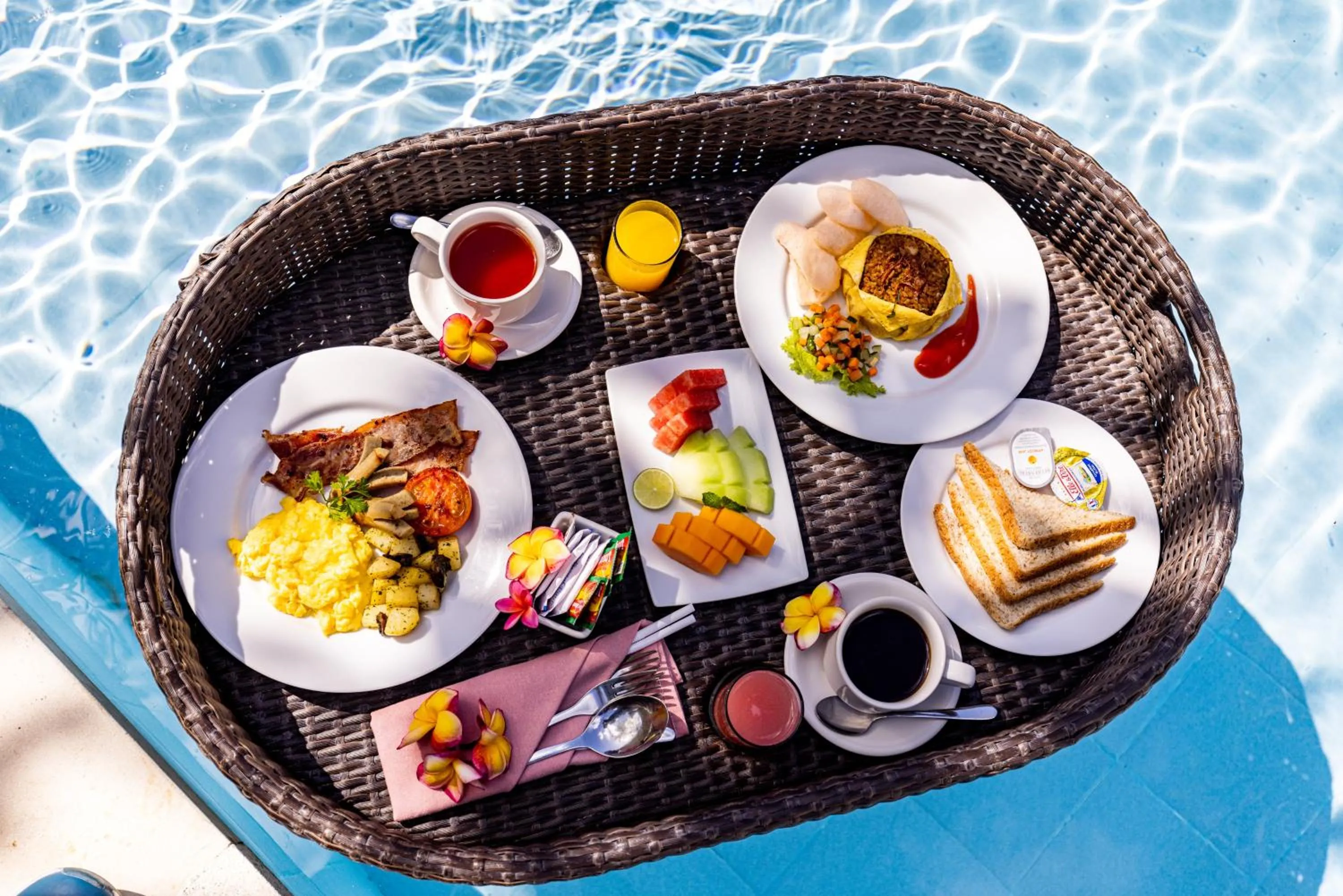 Breakfast in Luxotic Private Villa and Resort
