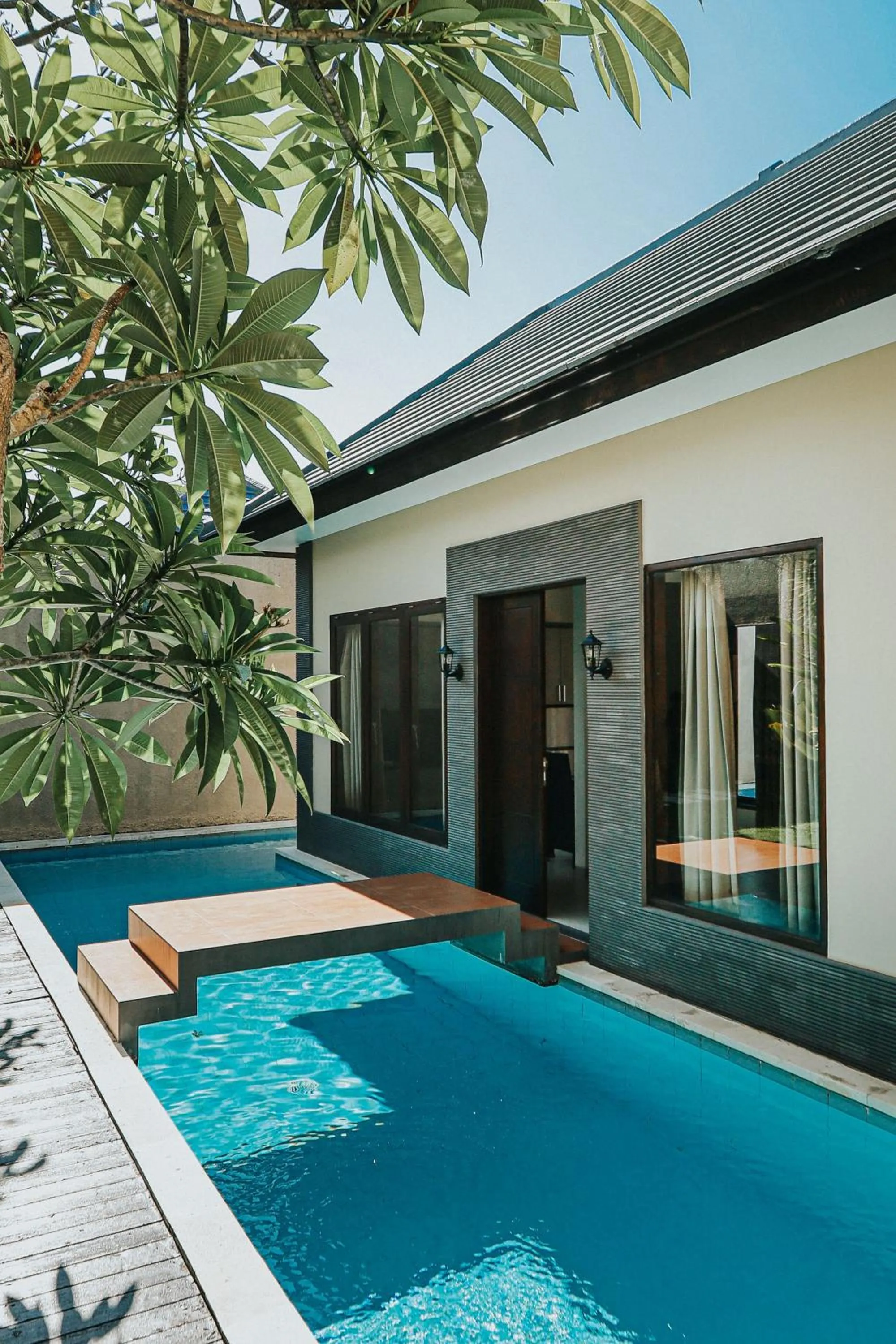 Swimming pool in Luxotic Private Villa and Resort