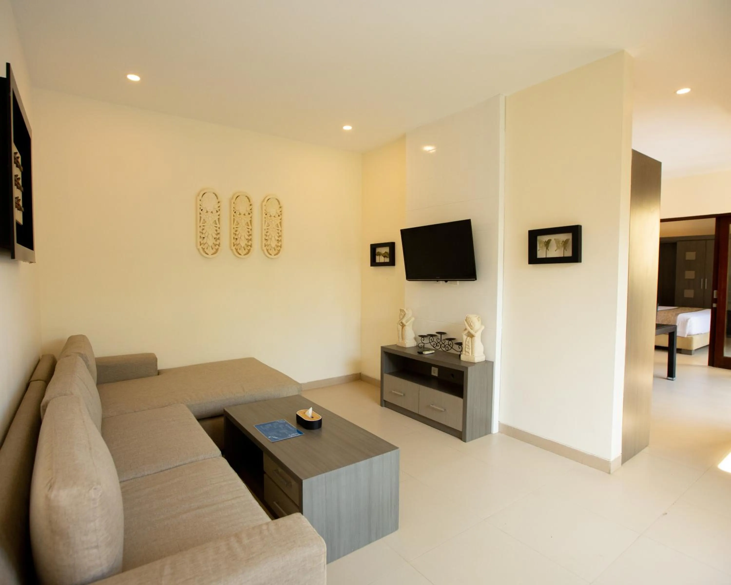 Living room in Luxotic Private Villa and Resort