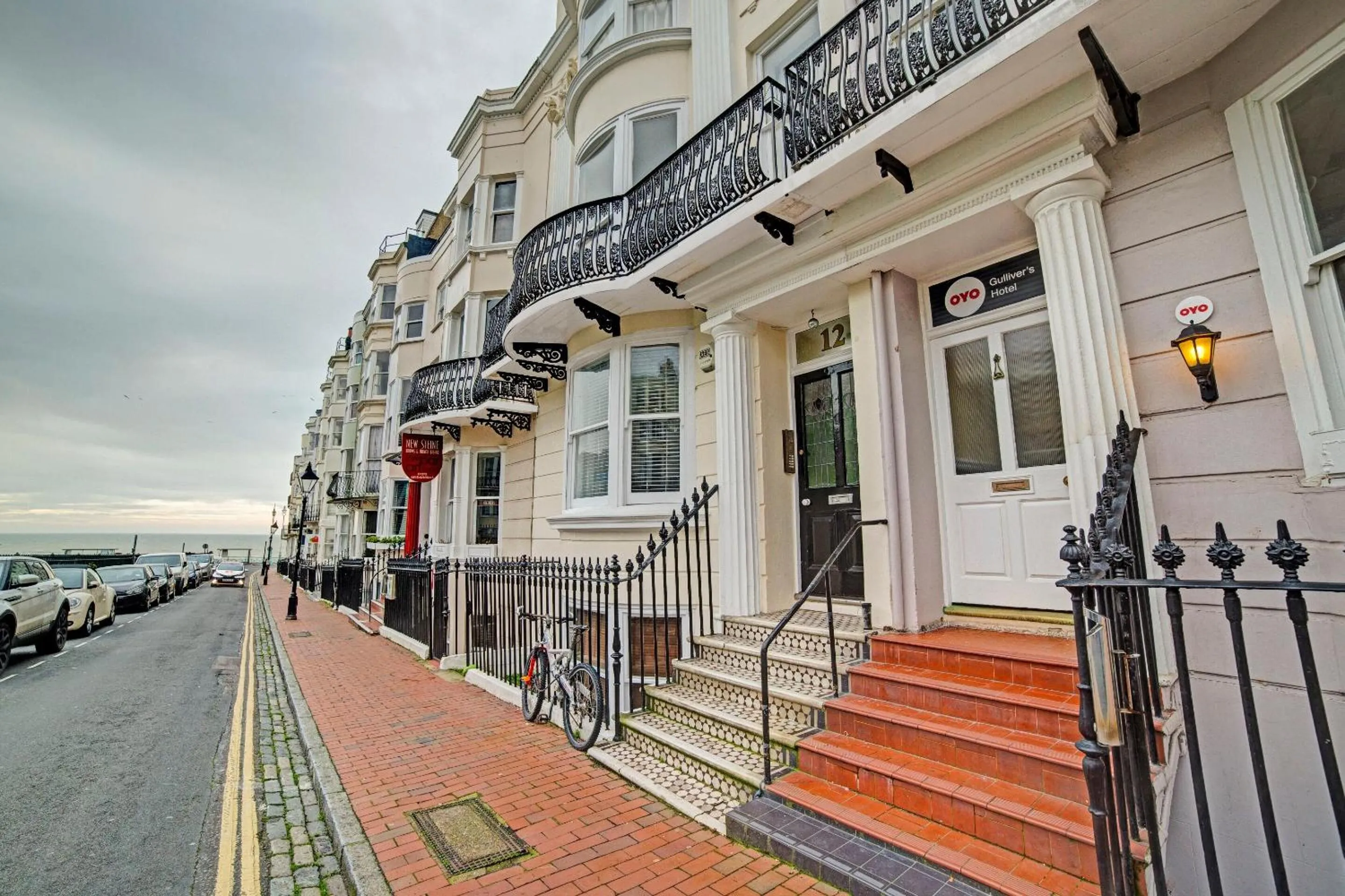 Facade/entrance in The Gullivers Hotel