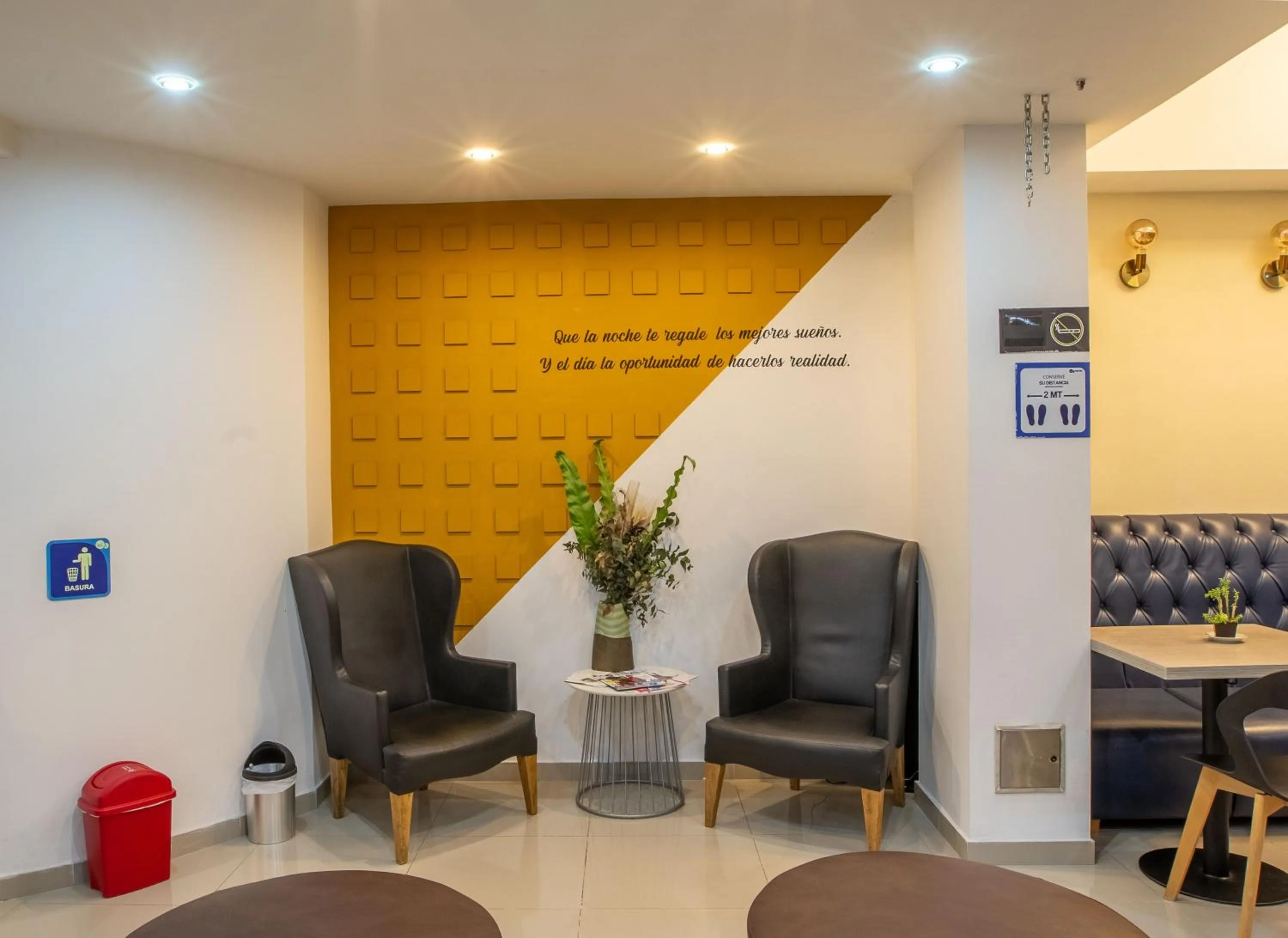 Seating area in Hotel Wess