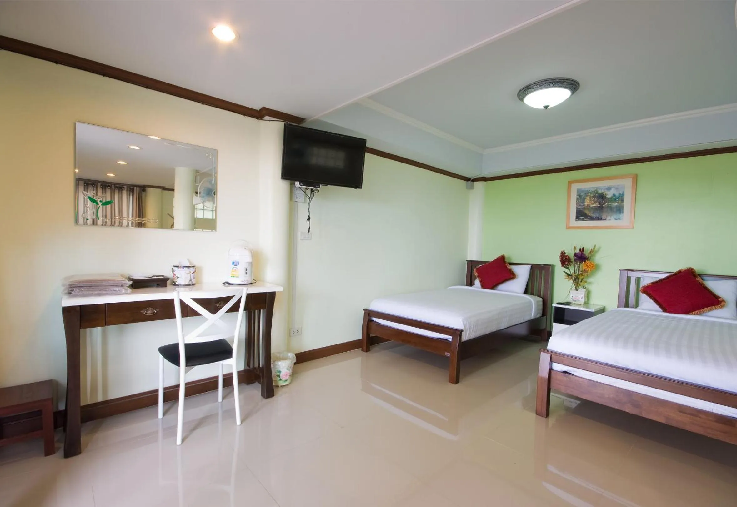 Bed in Mhork Buri Resort