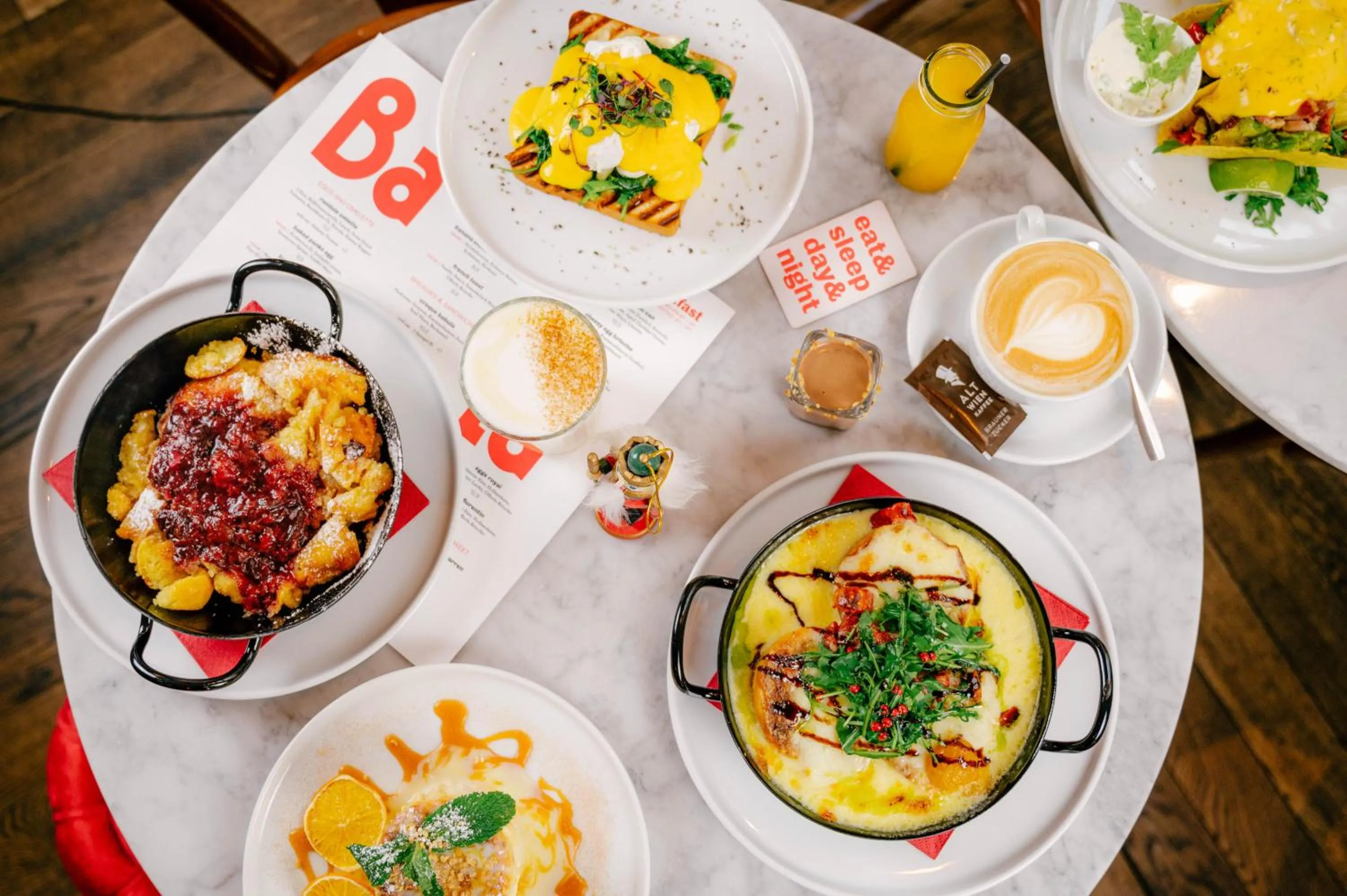 Restaurant/places to eat in Hotel Babula am Augarten