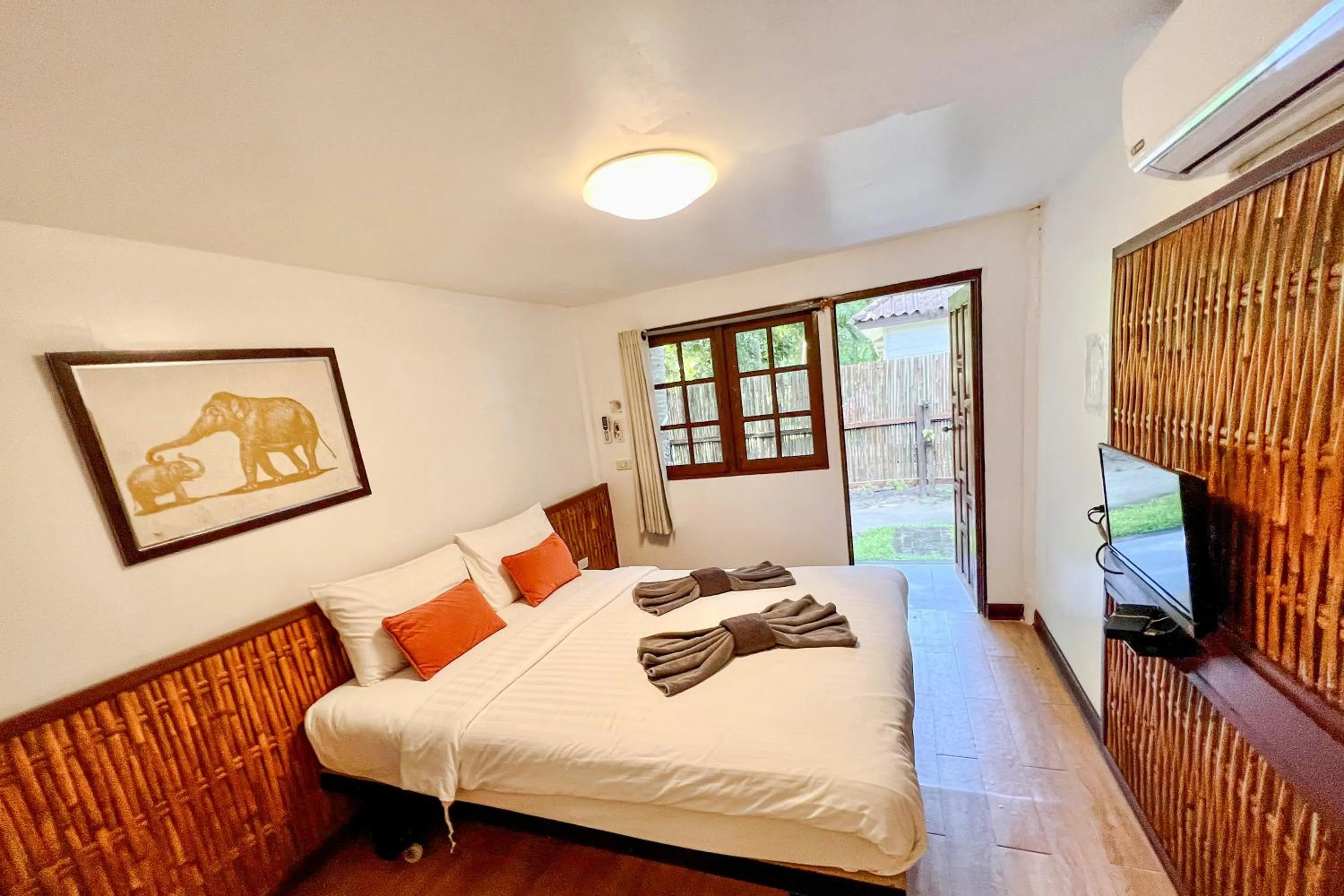 Bed in Salisa Resort