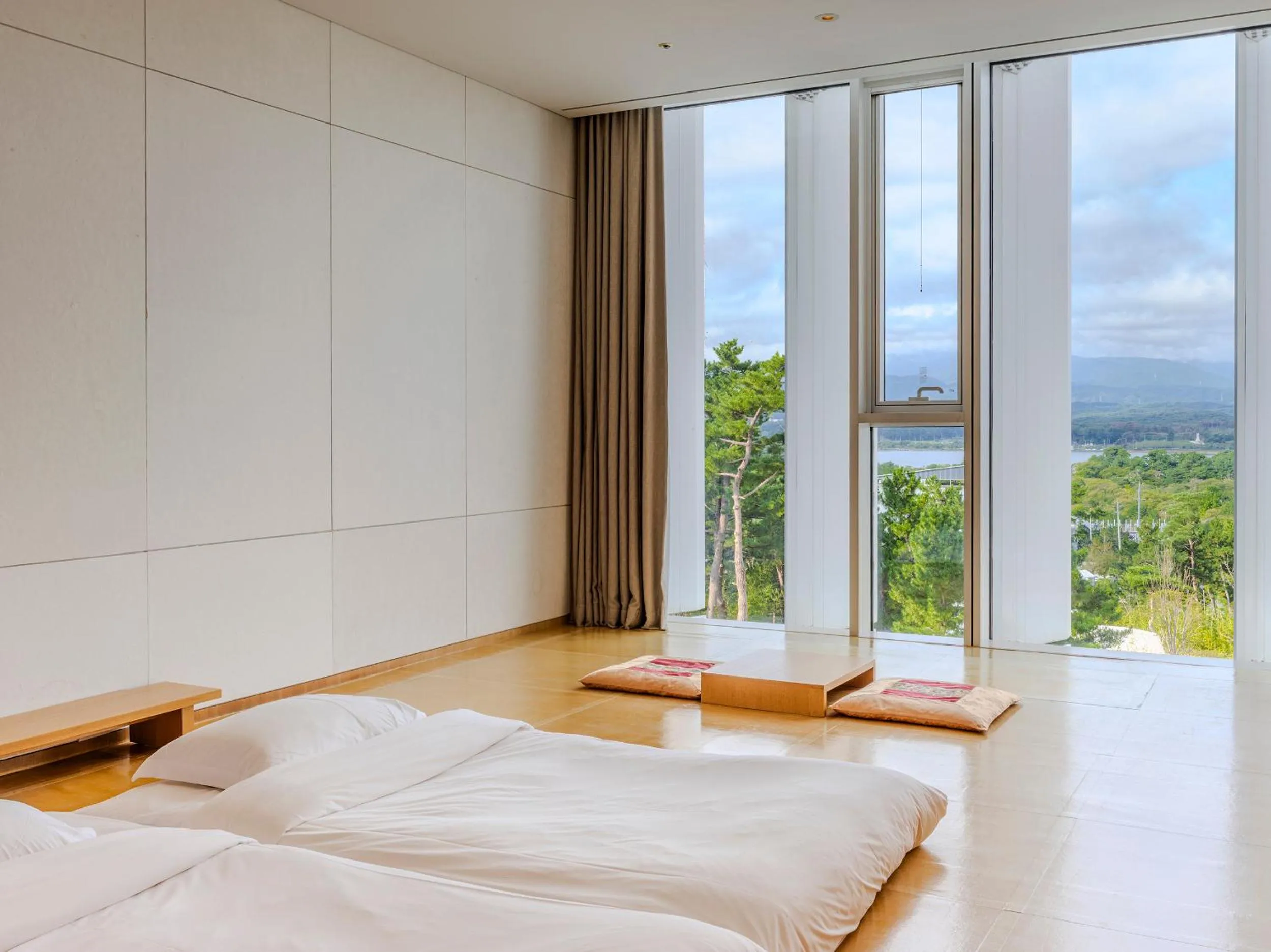 Bed in SEAMARQ HOTEL