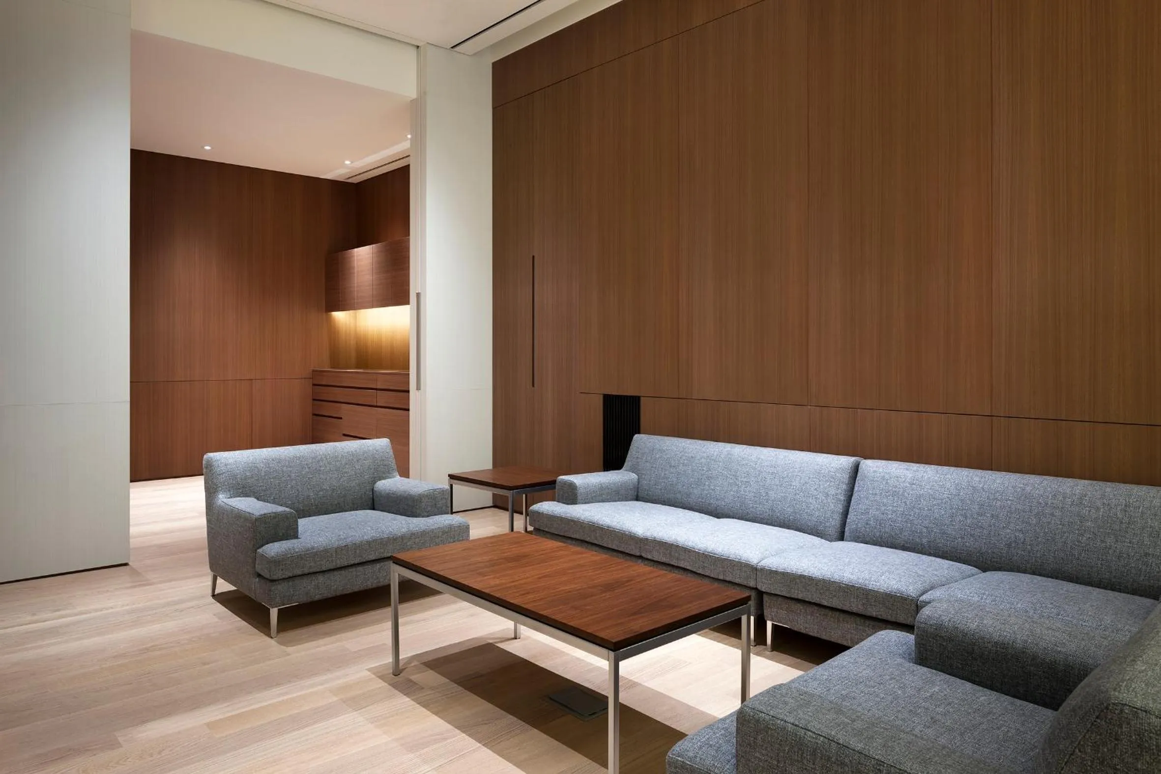 Business facilities in SEAMARQ HOTEL