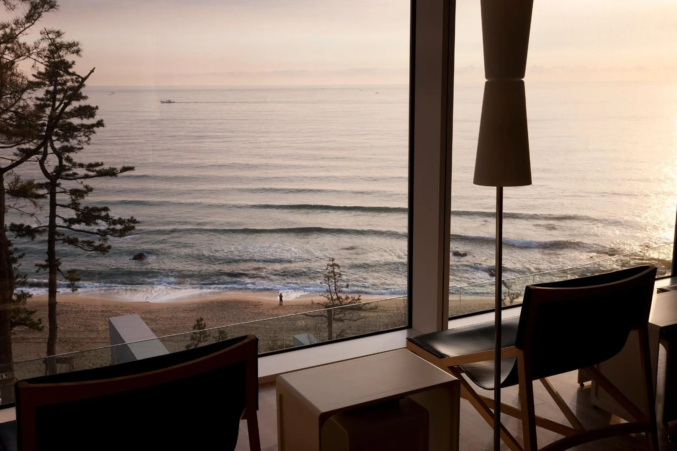 VIP in SEAMARQ HOTEL