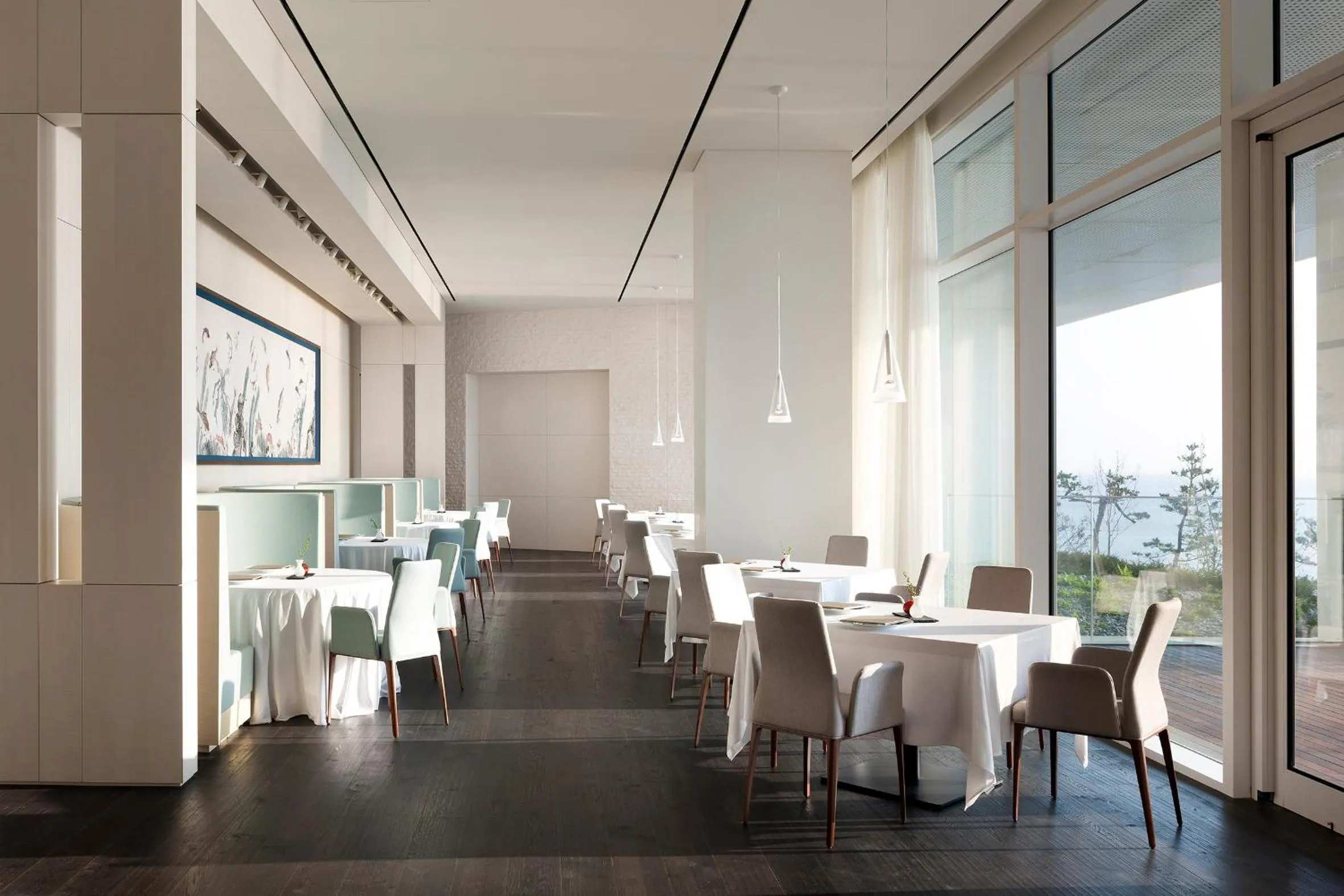 Restaurant/places to eat in SEAMARQ HOTEL