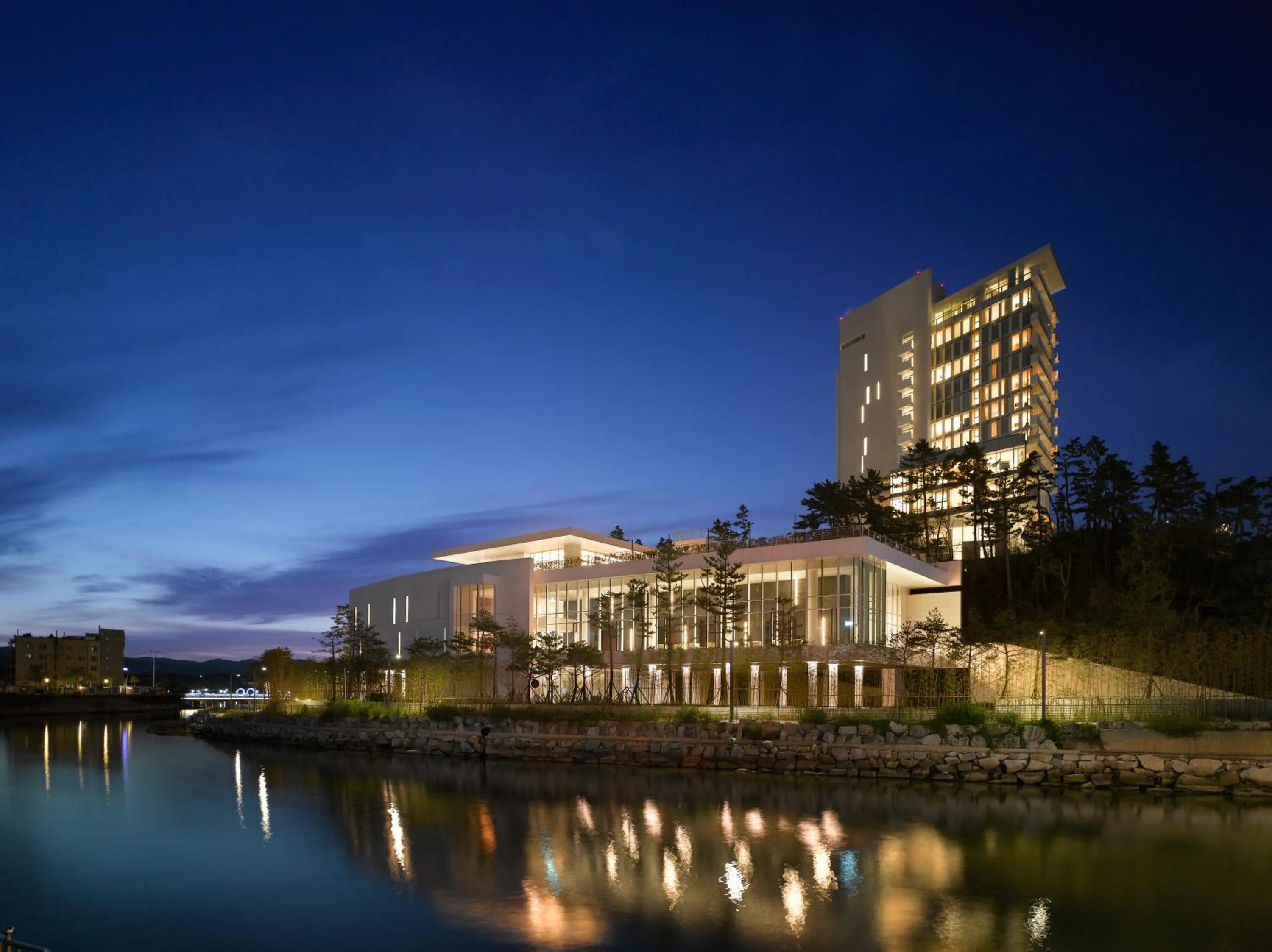 Property building in SEAMARQ HOTEL