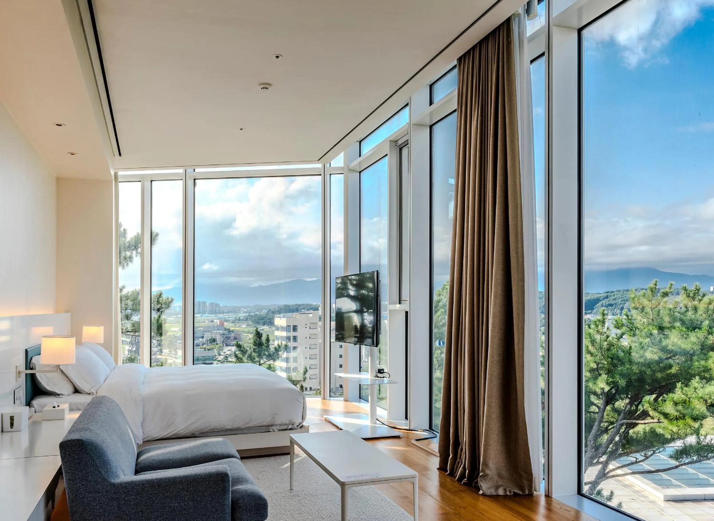 Bed in SEAMARQ HOTEL