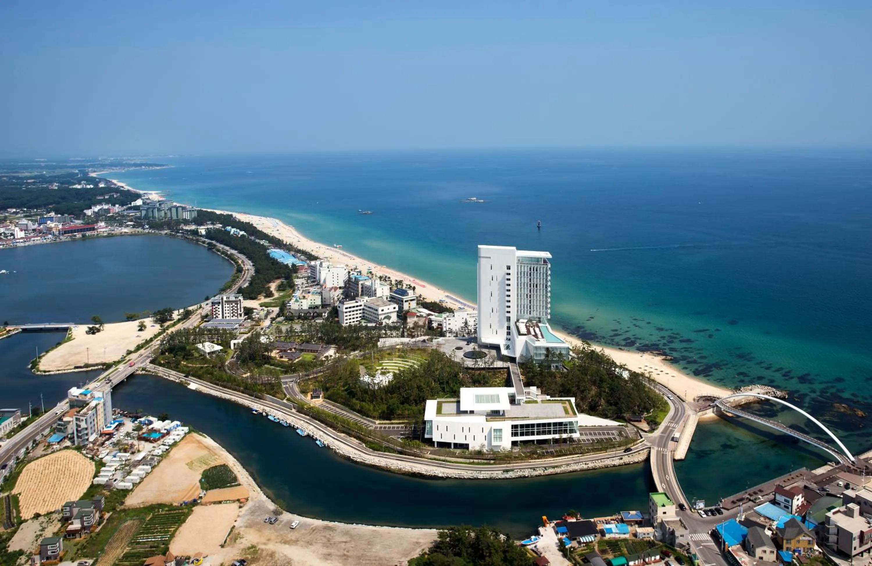 Bird's eye view in SEAMARQ HOTEL