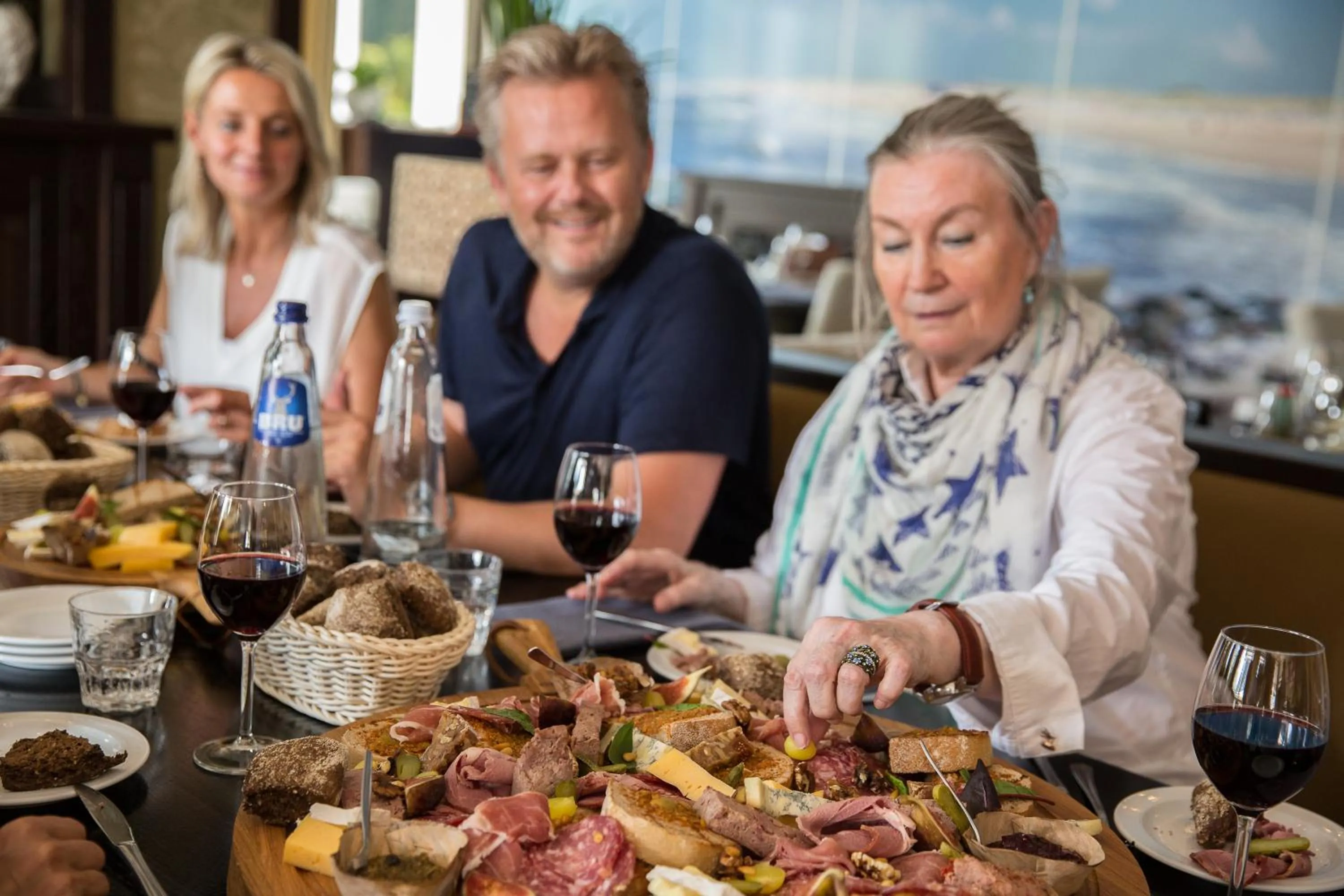 Food and drinks in Strandhotel Bos en Duin