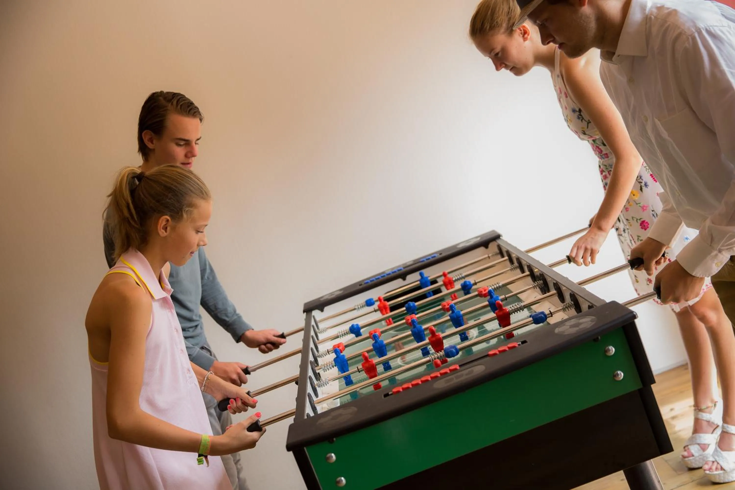 Game Room in Strandhotel Bos en Duin