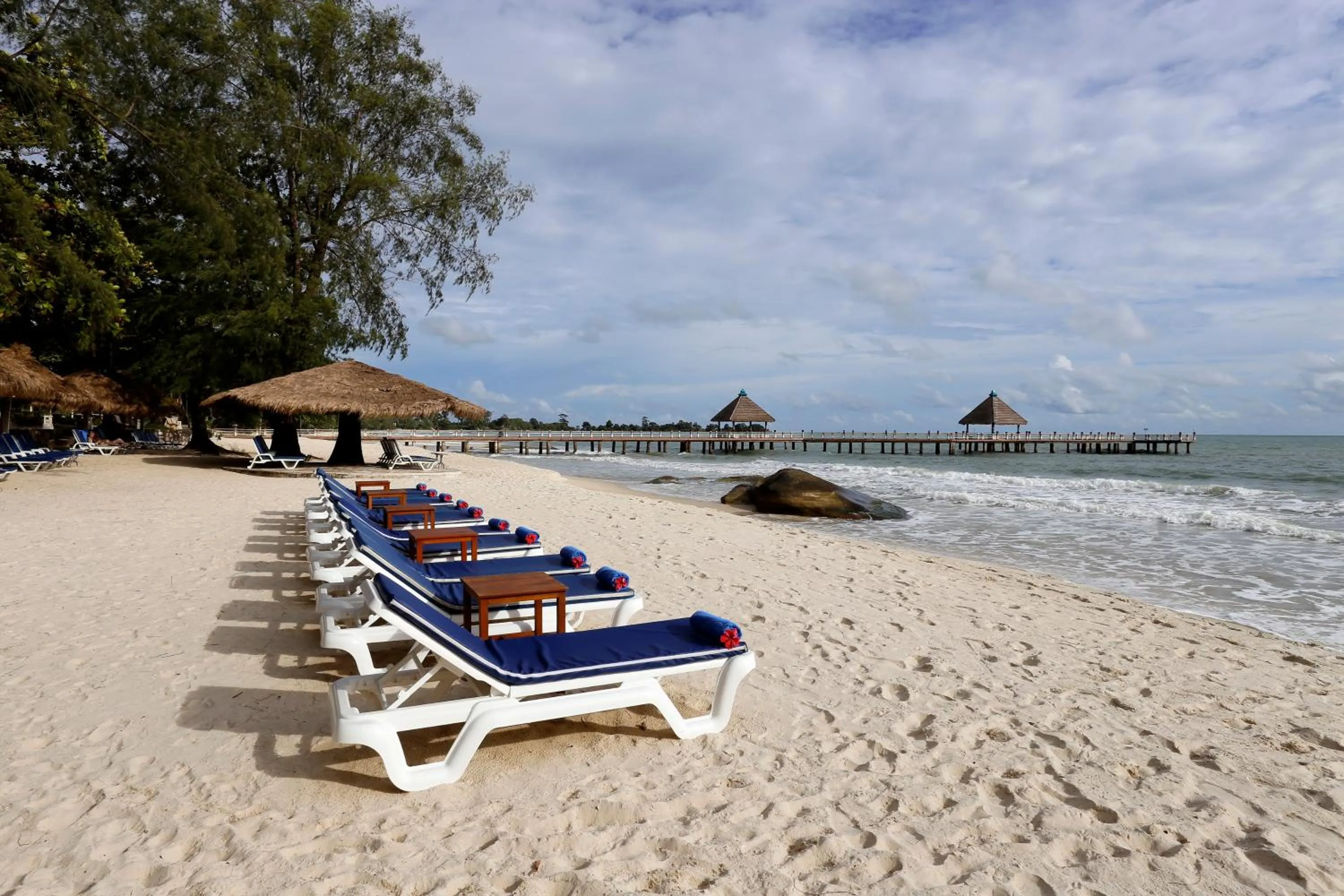Beach in Pod Village by Independence Hotels