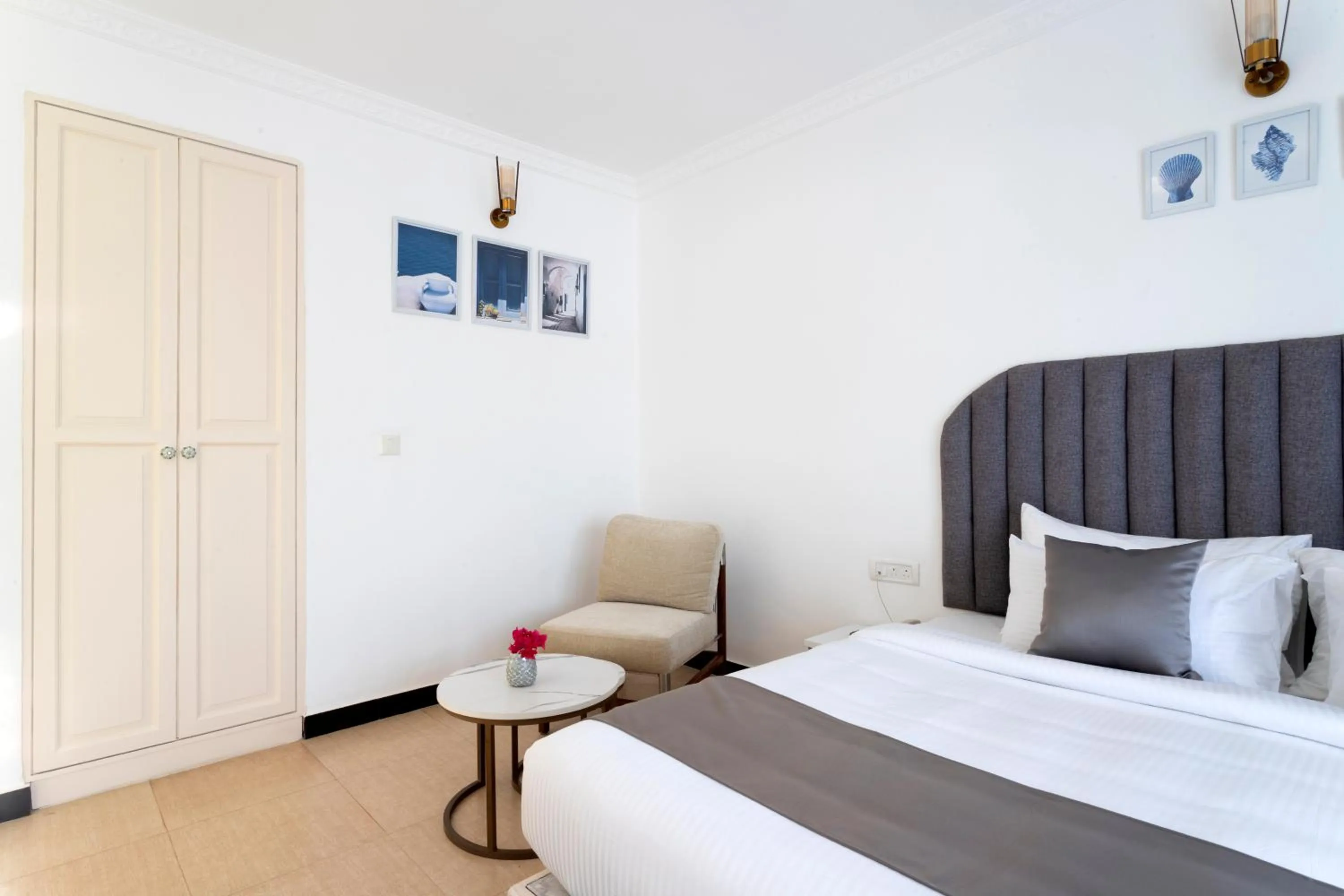 Bed in Azalea by Stone Wood Premier