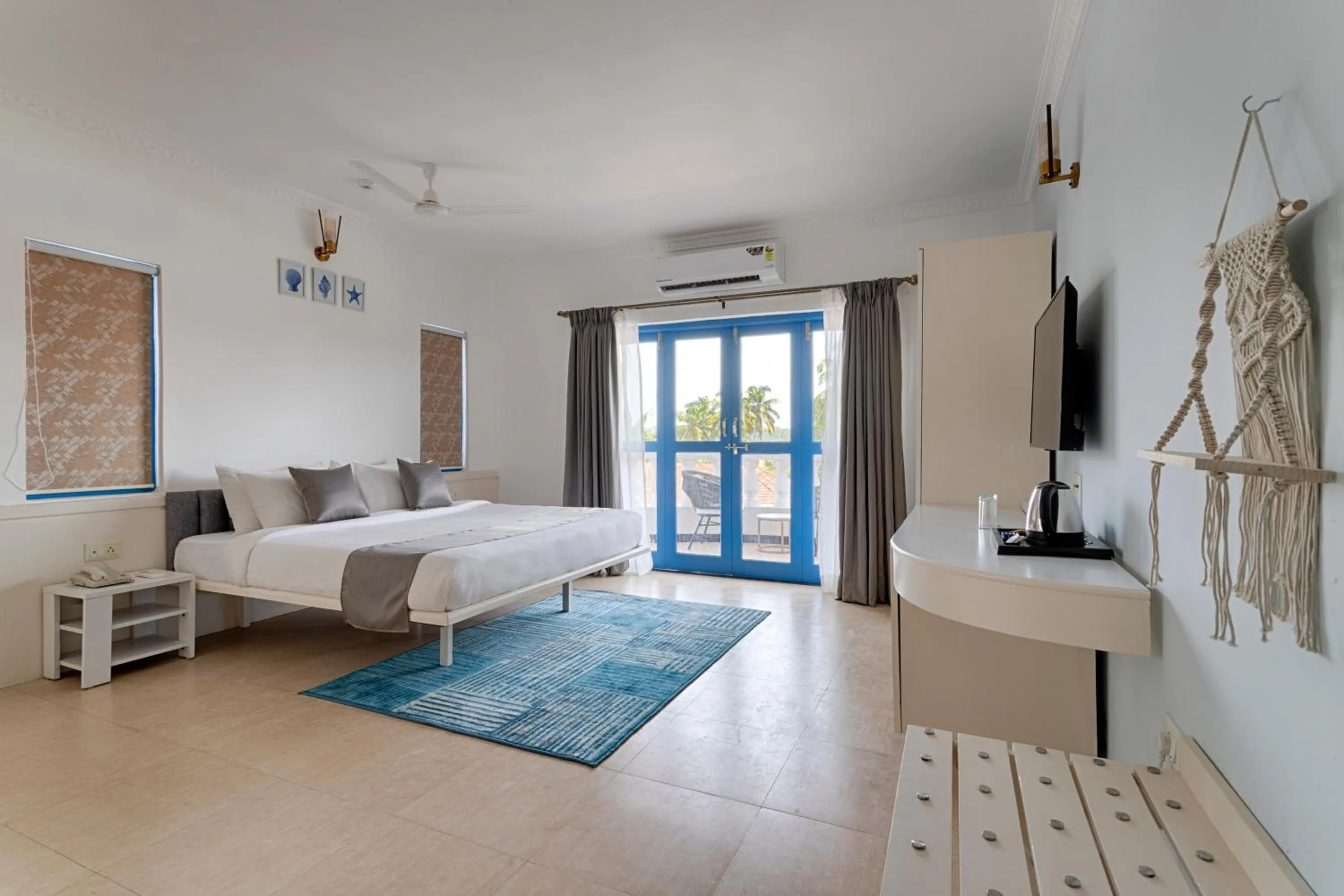 Photo of the whole room, Bed in Azalea by Stone Wood Premier