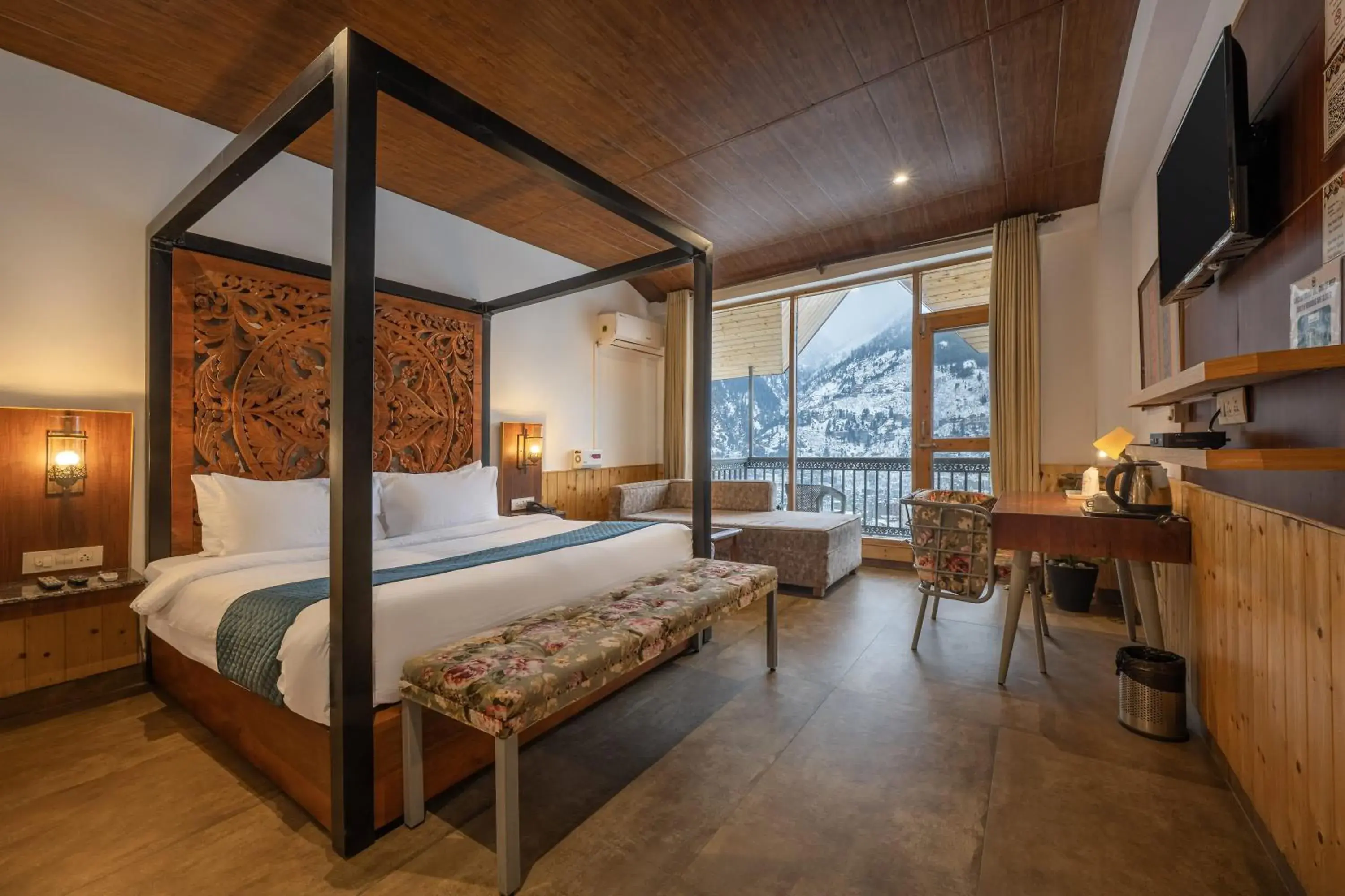 Superior King Room in Echor Himalayan Heights Luxe Resort & Spa, Manali Superior King Room in Echor Himalayan Heights Luxe Resort & Spa, Manali