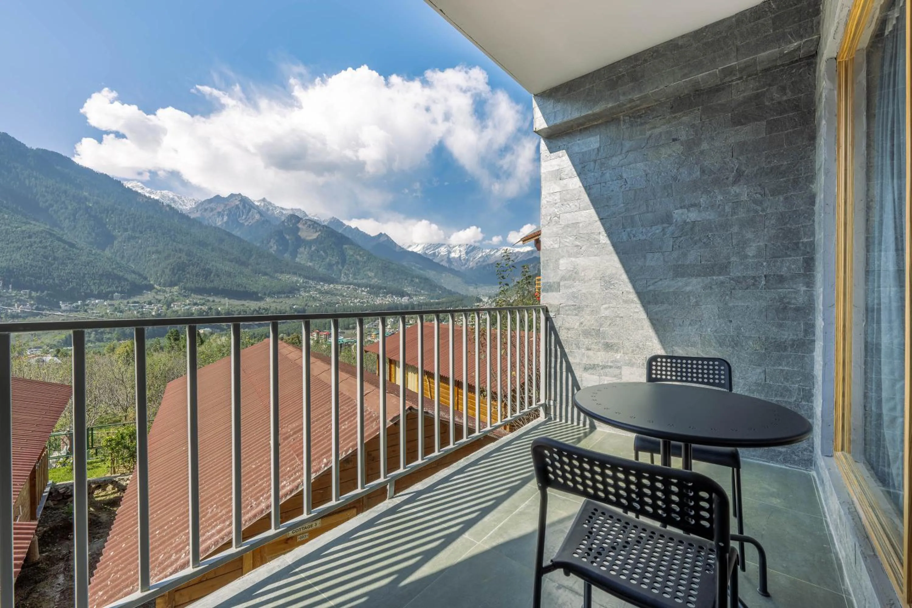 View (from property/room) in Echor Himalayan Heights Luxe Resort & Spa, Manali