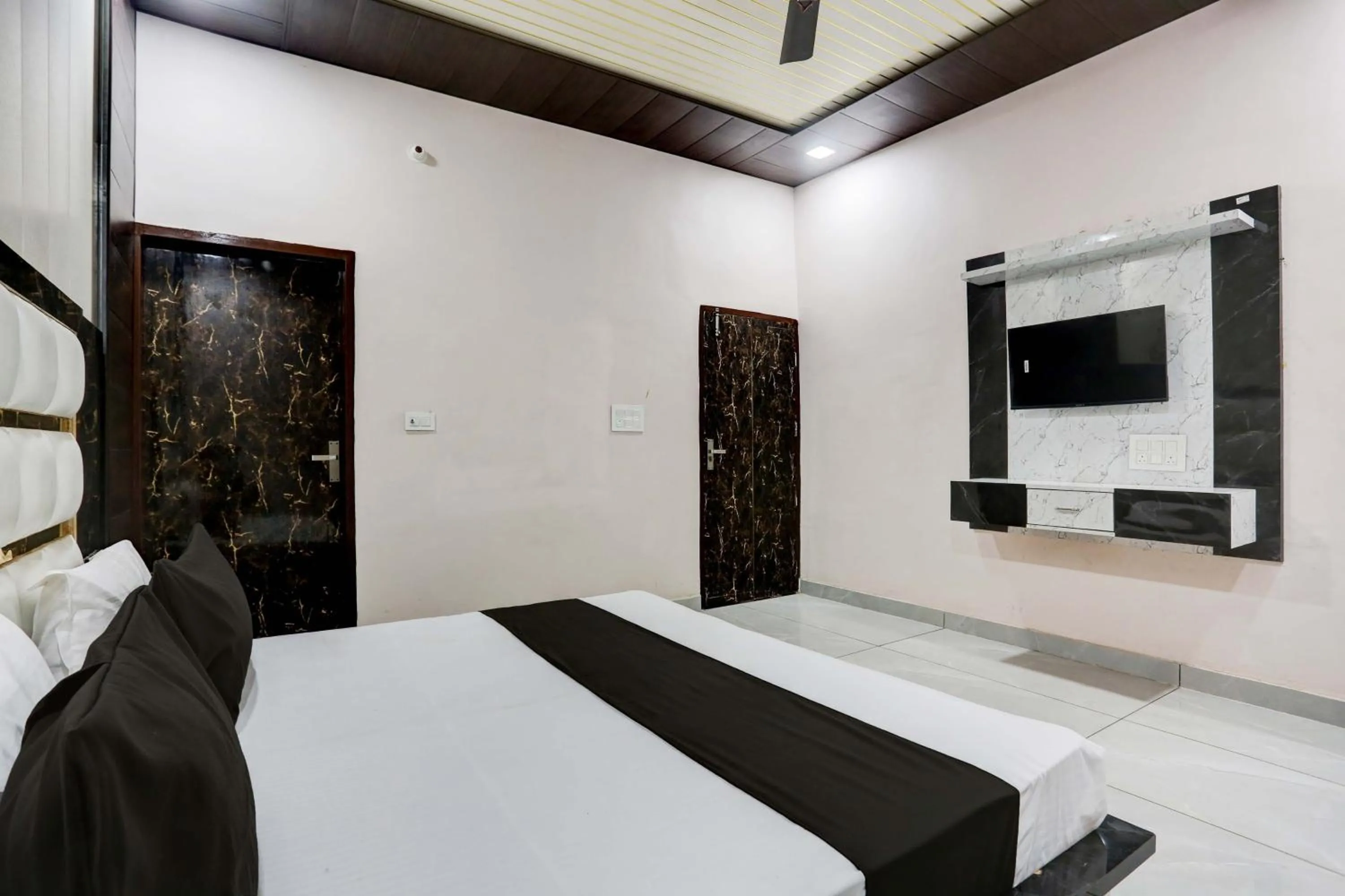 Hotel O A&S