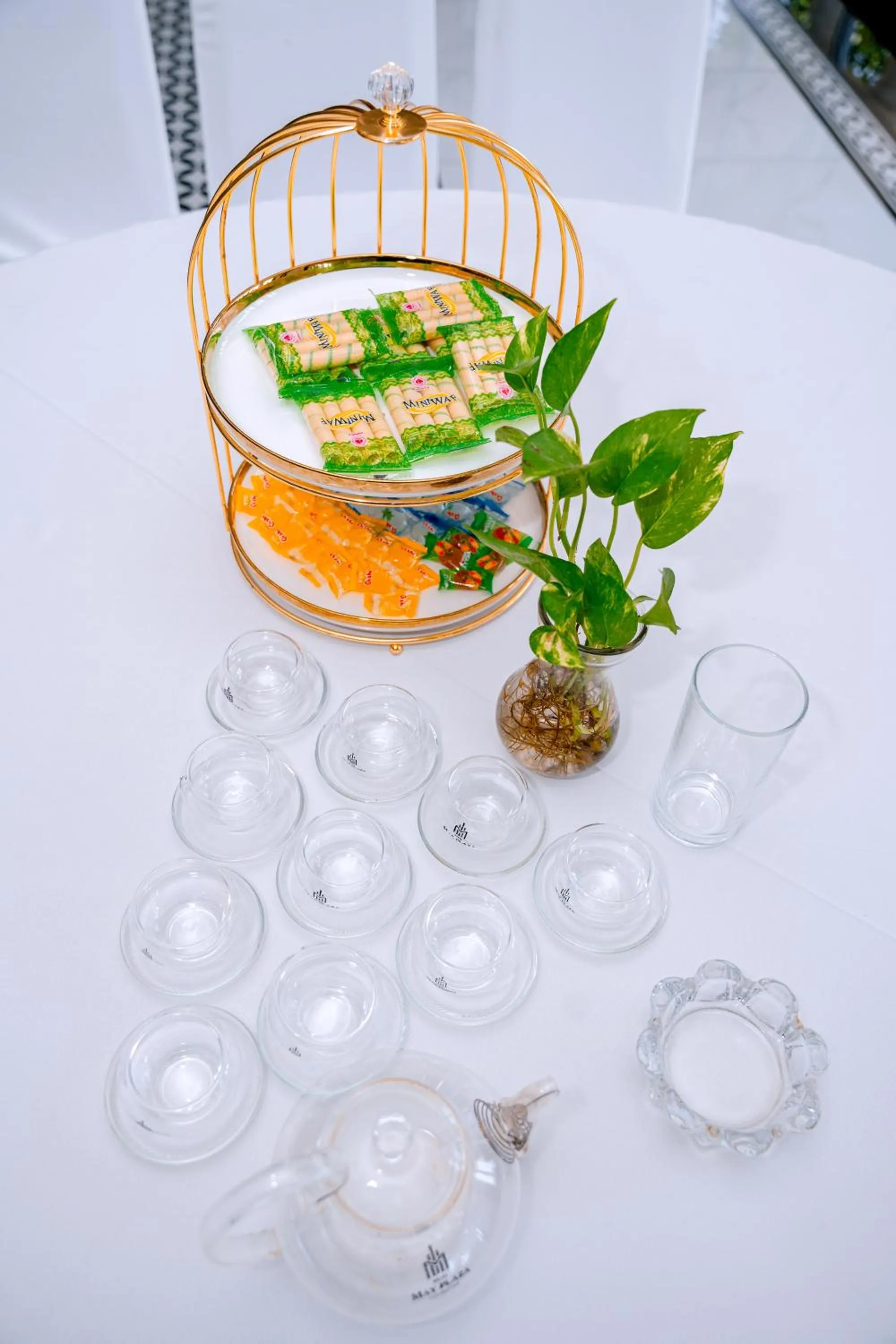 Food and drinks in MAY PLAZA HOTEL