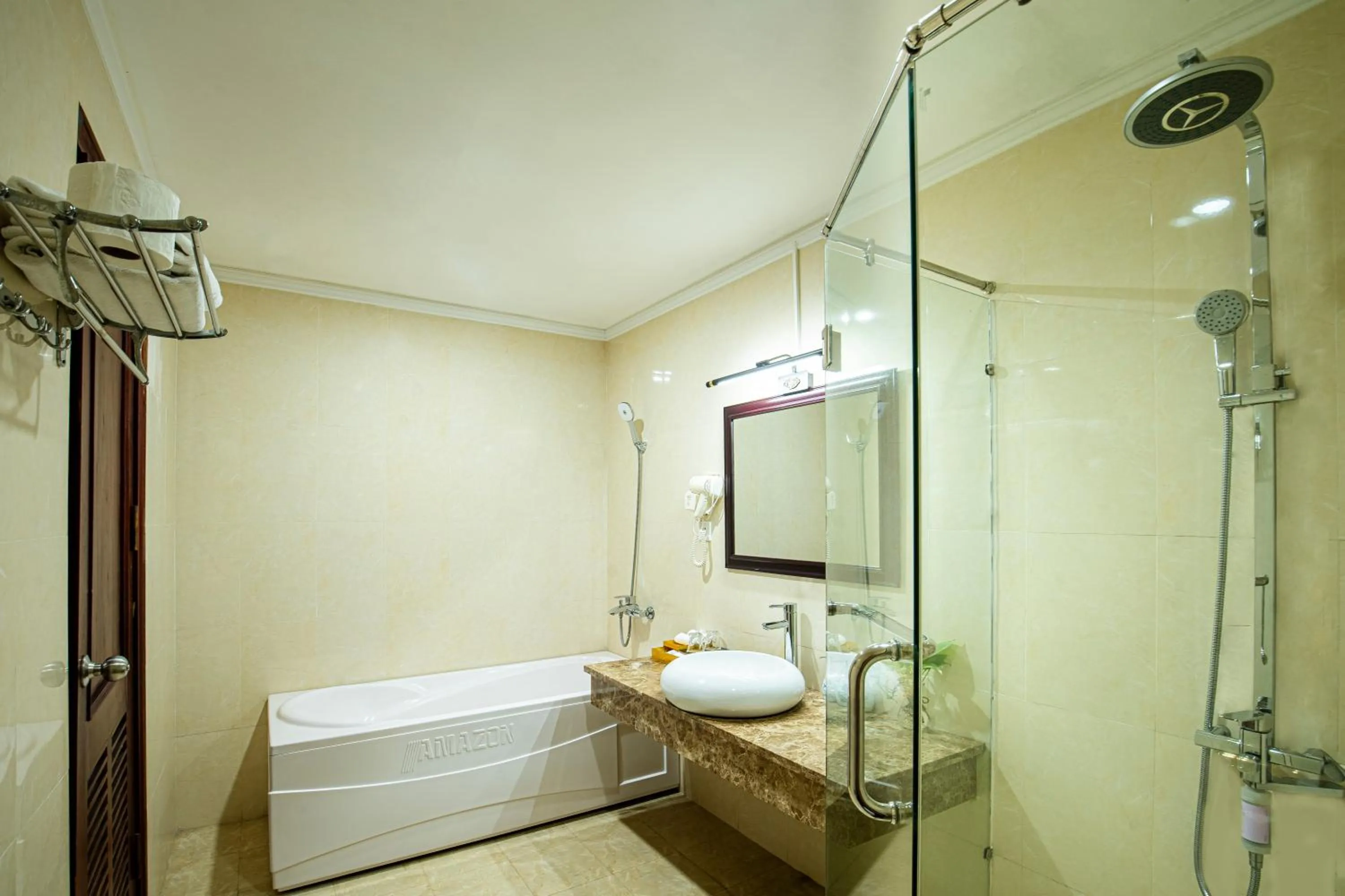 Shower in MAY PLAZA HOTEL