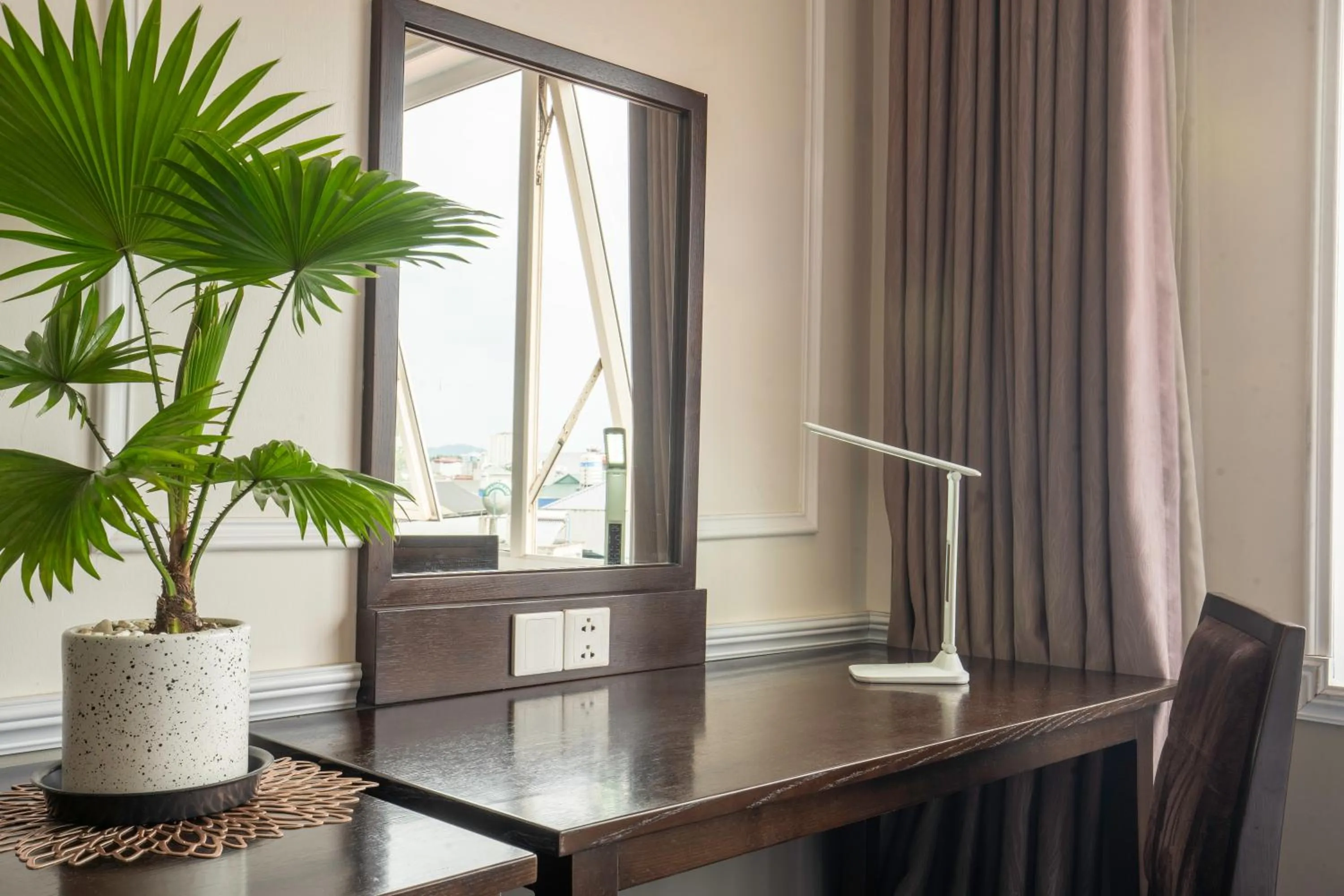 Dining area in MAY PLAZA HOTEL