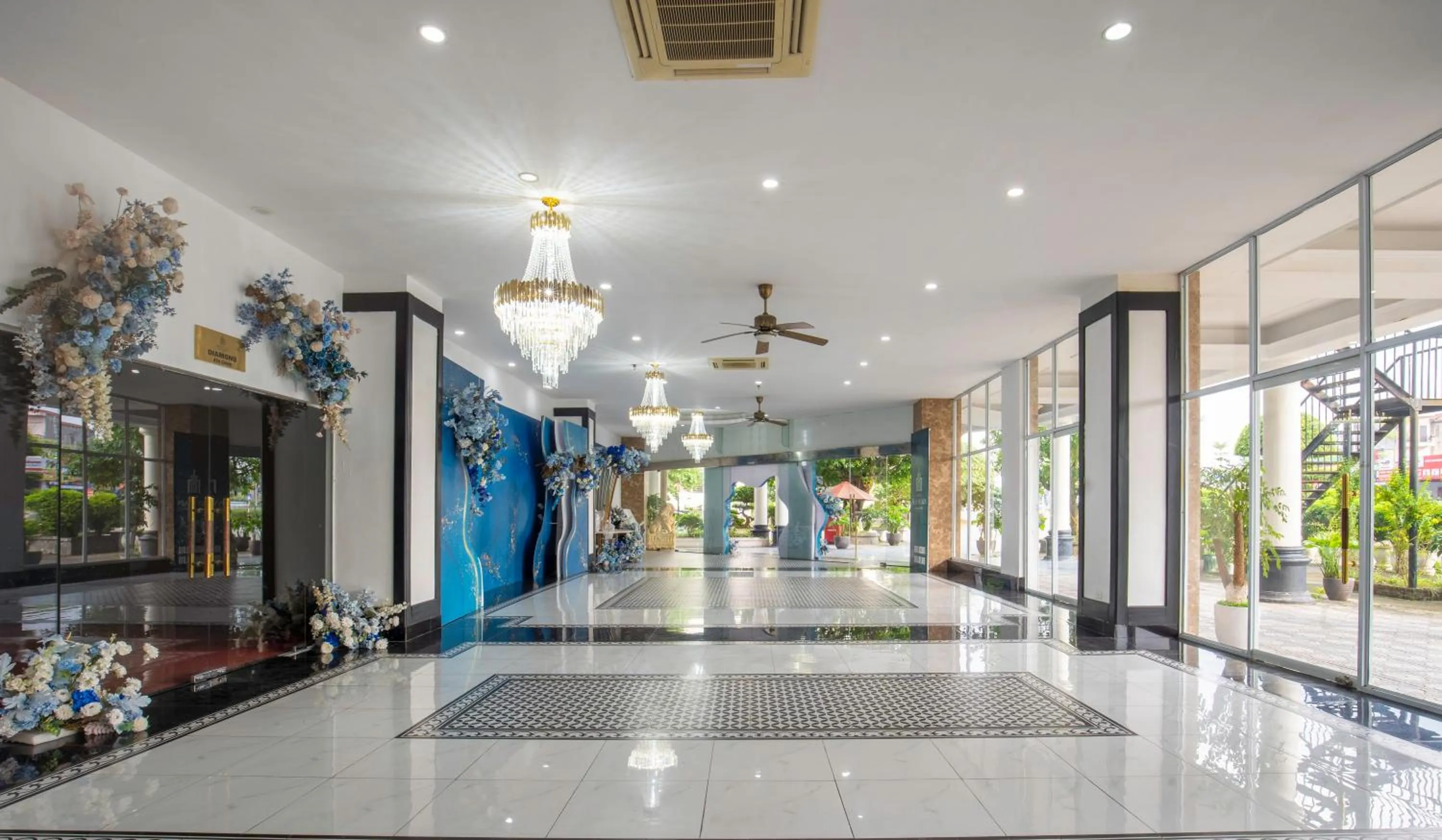 Property building in MAY PLAZA HOTEL