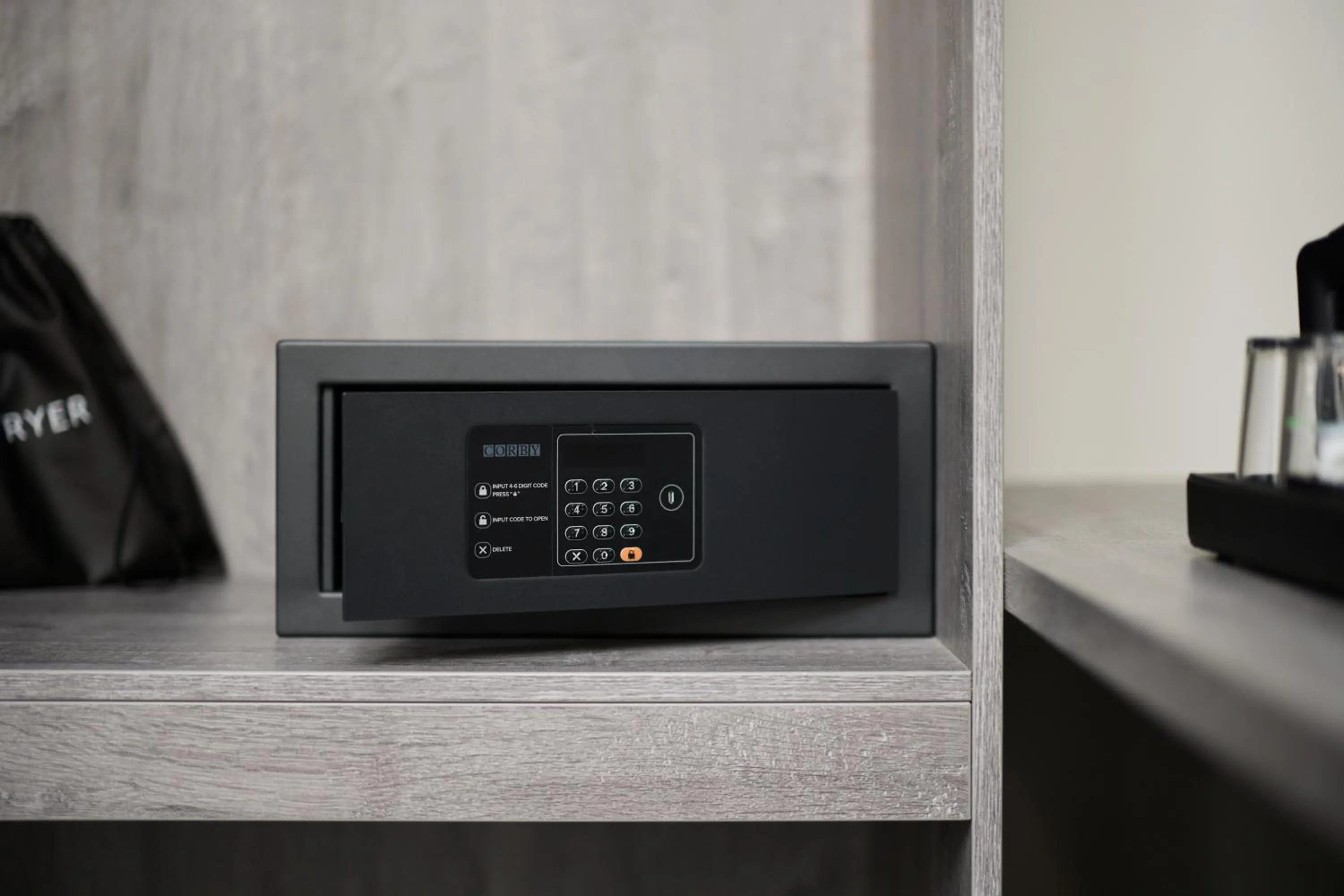 safe in The Edwin Hotel