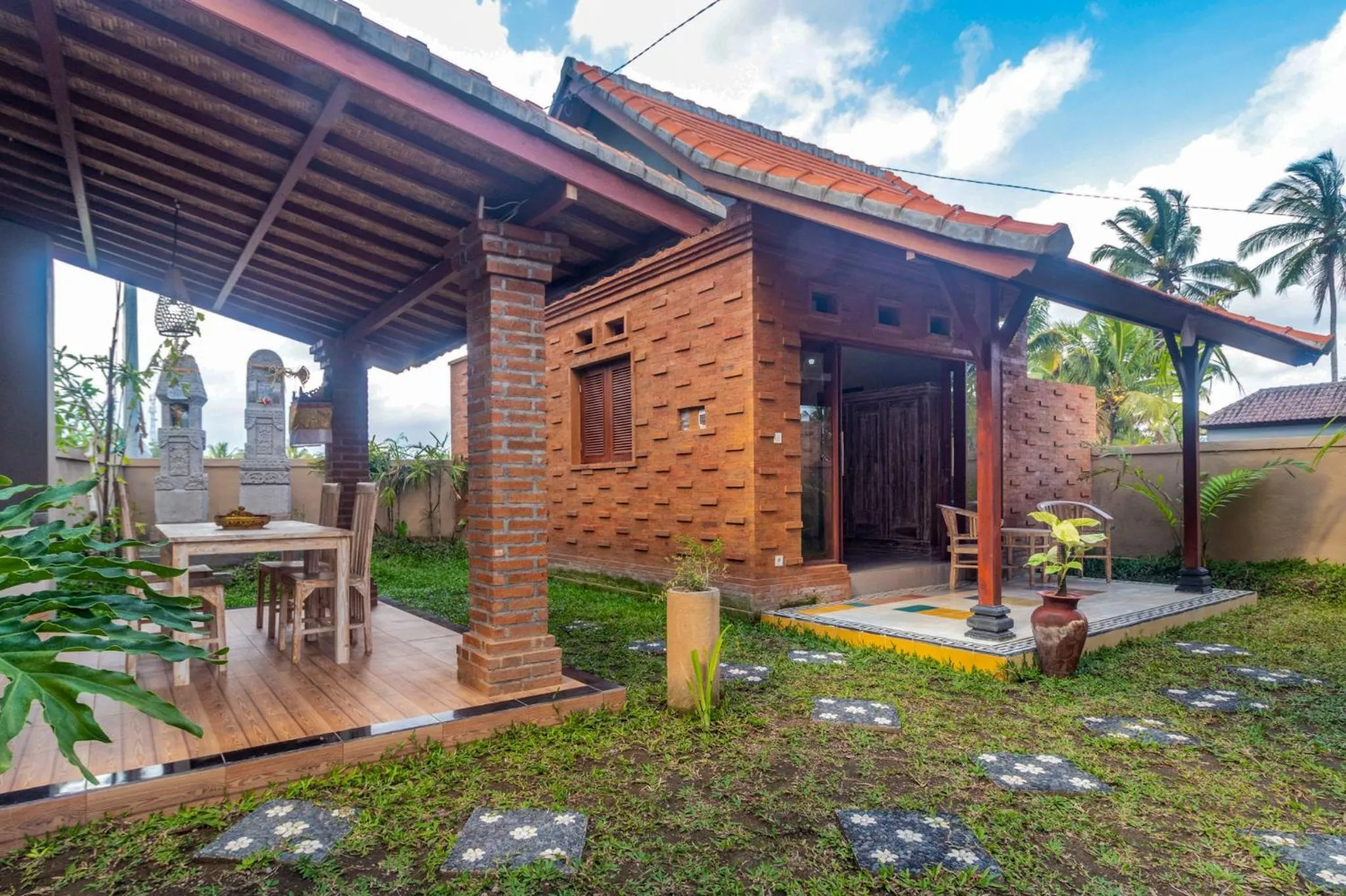 Property building in Buruan Sari Villas by AGATA