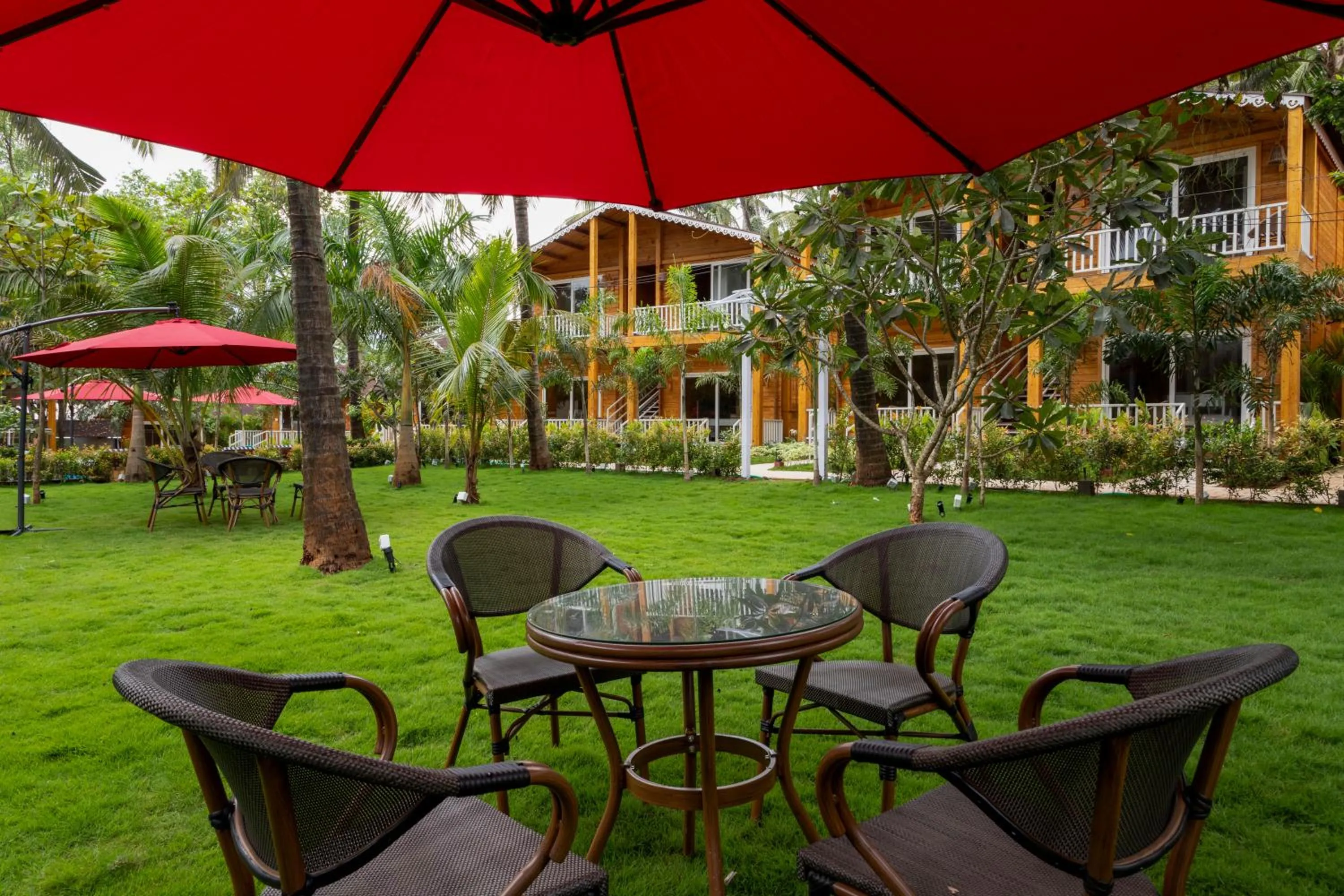 Restaurant/places to eat in Aralea Beach Resort By Stone Wood Premier